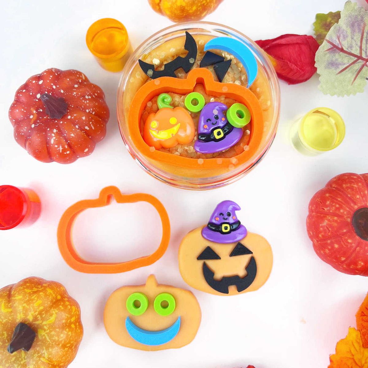 Invitation to Imagine - Invitation to Imagine - Build a Pumpkin Surprise Pot - Playlaan
