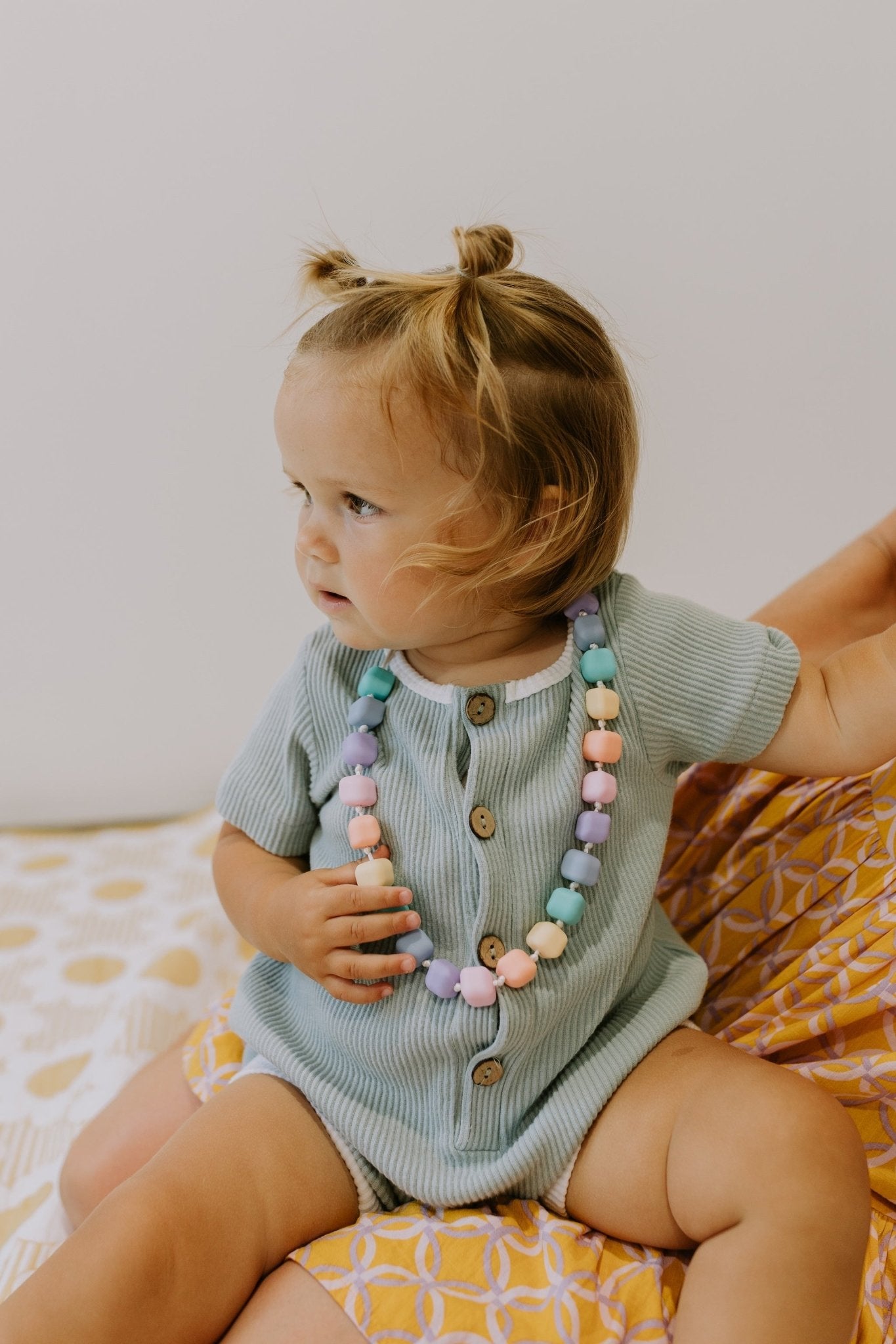 Jellystone Designs - Jellystone Designs - Prinses op de erwt bijtketting - Pastel regenboog - Playlaan