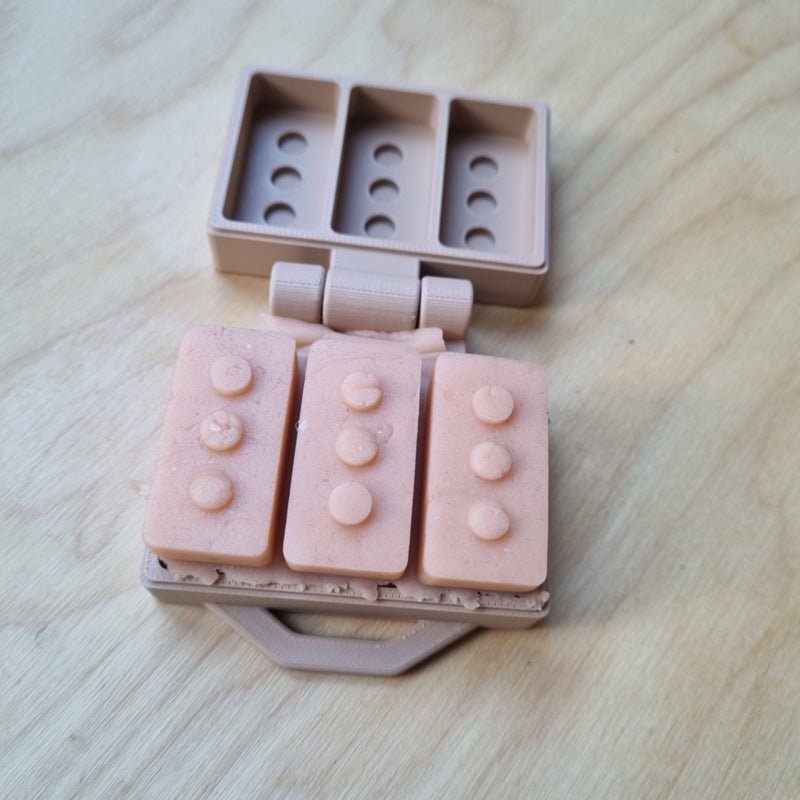 Kiddi - Kiddi - Klei en zand mal bakstenen - Playlaan