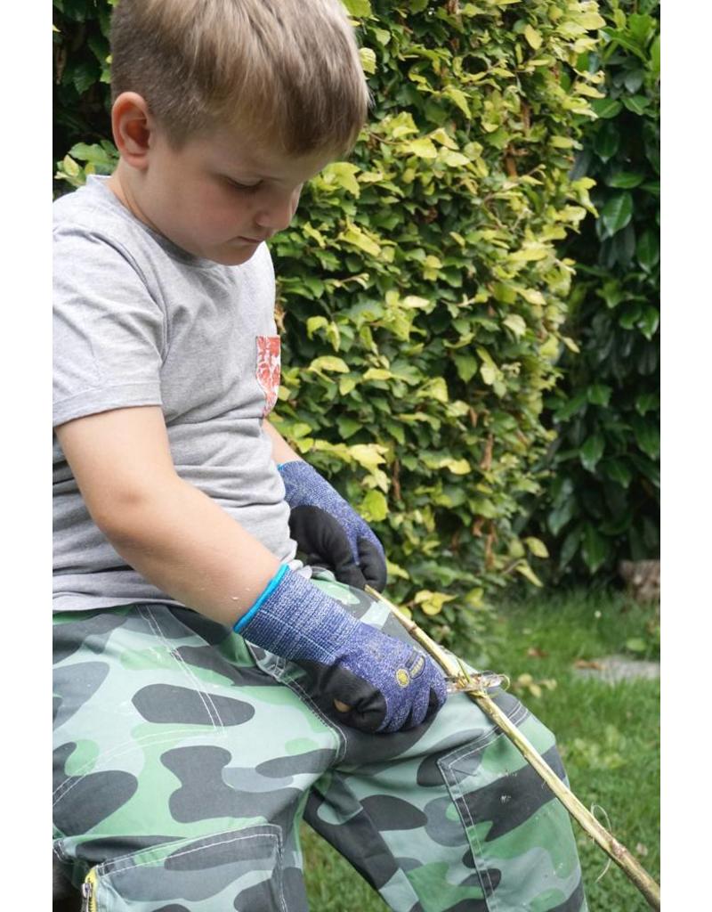Kids at work - Kids at work - Zakmes voor stokken slijpen - Playlaan