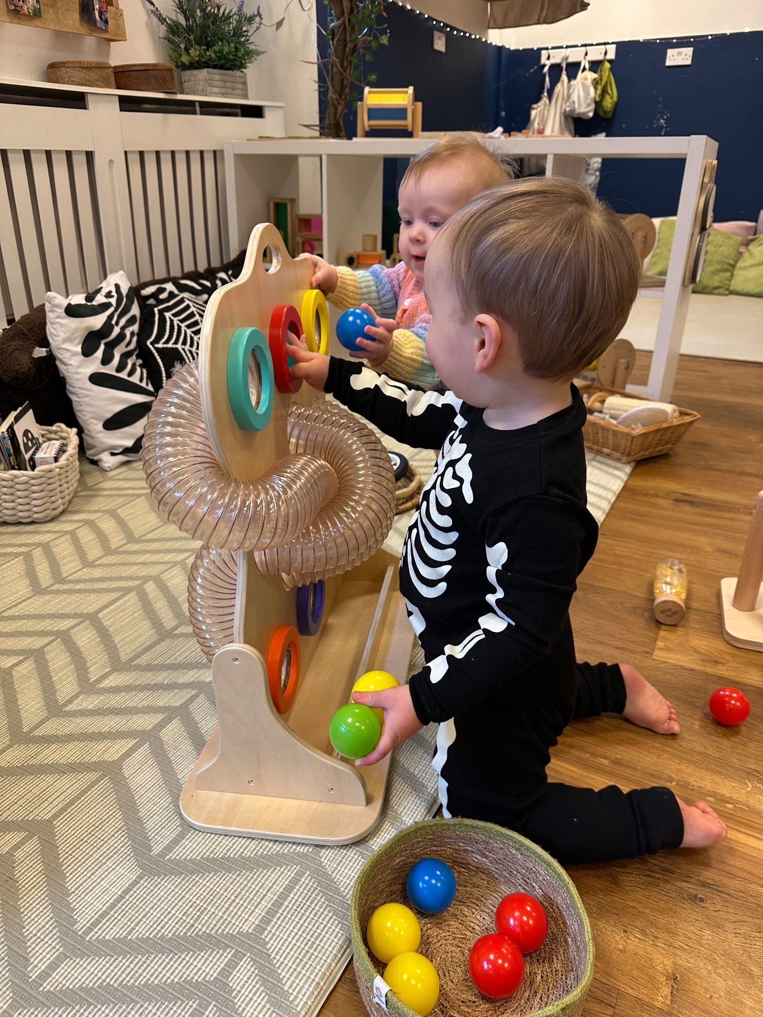 Learn Well - Learn Well - Twist and Turn Tubie - Playlaan