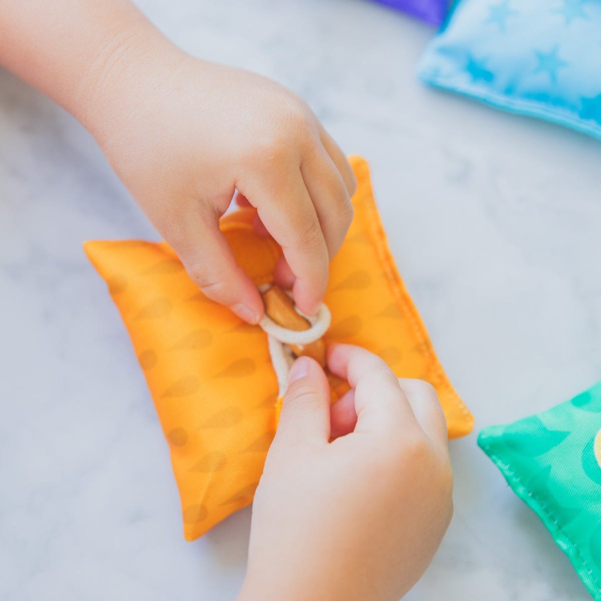 Learning Resources - Learning Resources - Dressing Skills Bean Bags - Playlaan