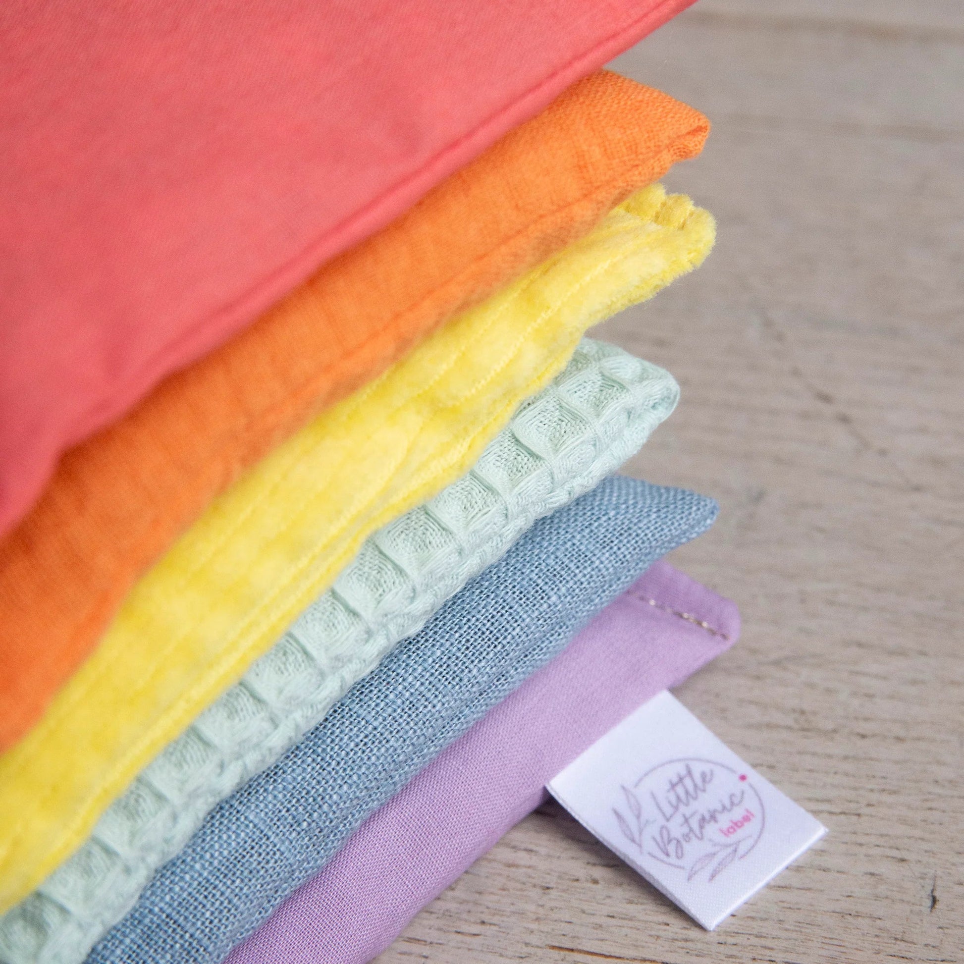 Little Botanic label - Little Botanic label - Sensorische pittenzakjes Pastel + Waves - set van 7 - Playlaan