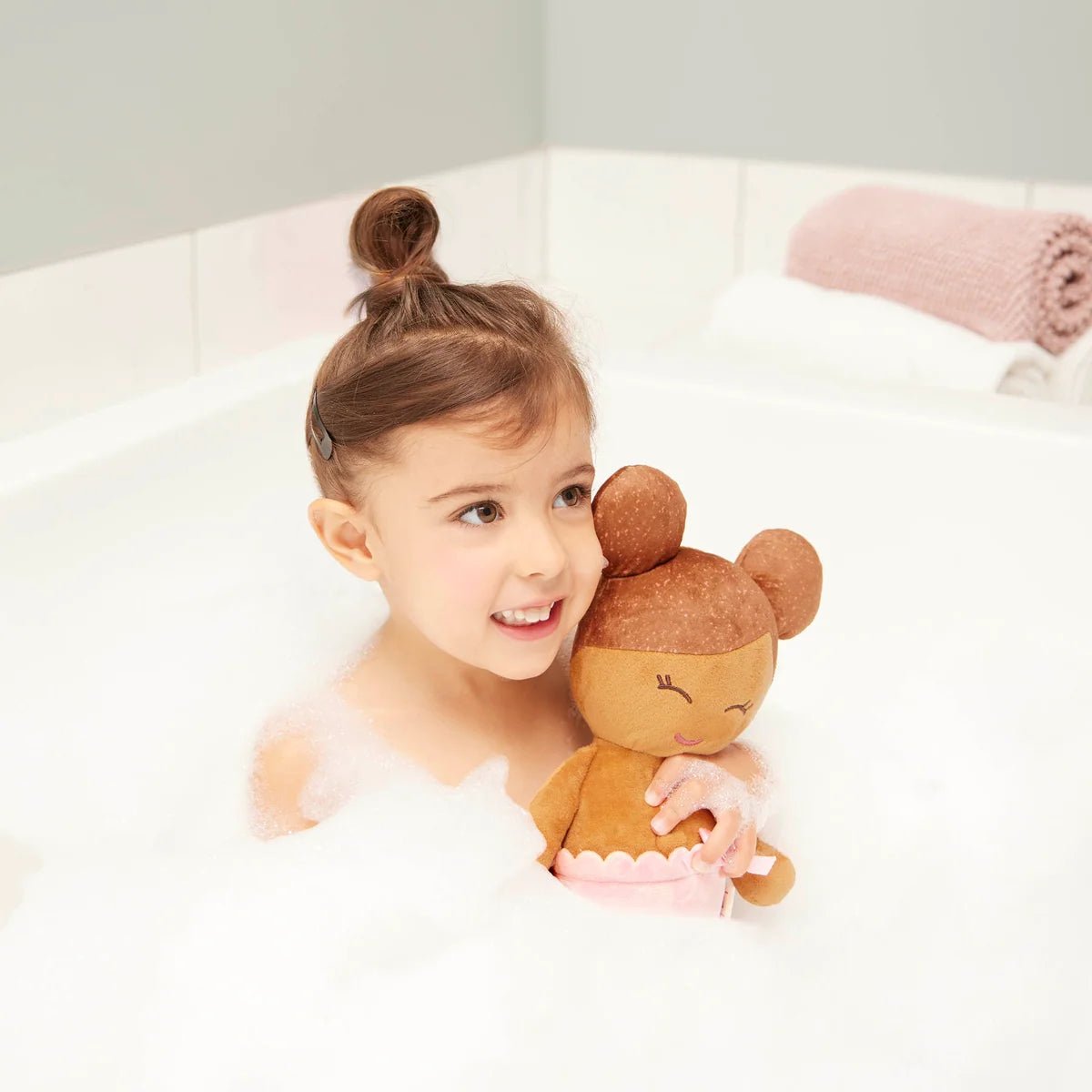 LullaBaby - LullaBaby - Zachte Badpop met Accessoire – Meisje - Playlaan
