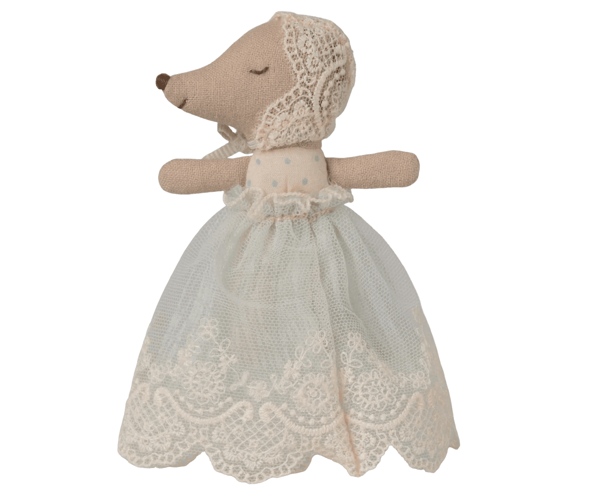 Maileg - Maileg - Baby mouse in gown - Mint - Playlaan