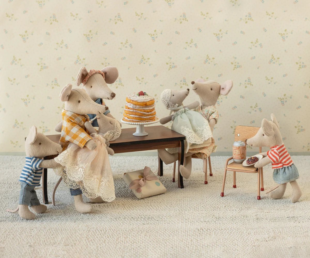 Maileg - Maileg - Baby mouse in gown - Powder - Playlaan