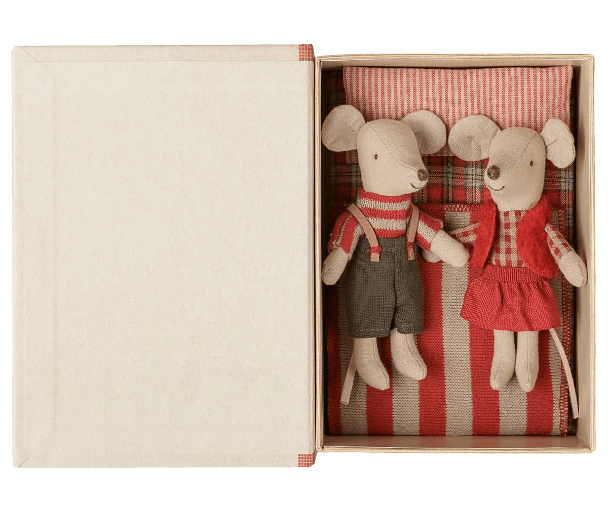 Maileg - Maileg - Kerstmuizen – Kleine Zus en Broer in Boek - Playlaan