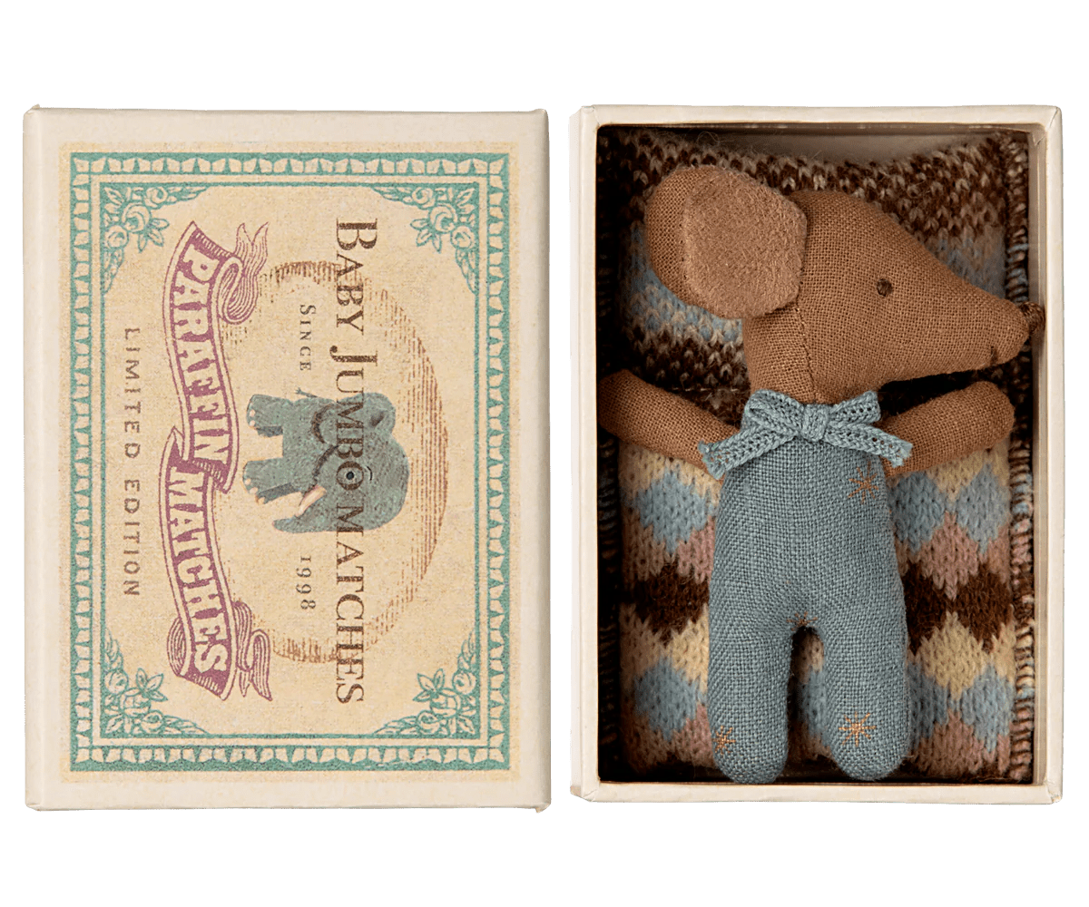 Maileg - Sleepy wakey baby mouse in matchbox - Blue - Playlaan