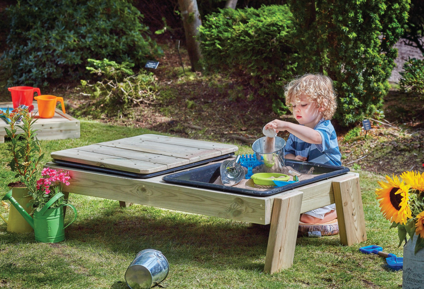 Millhouse - Millhouse - Baby dubbel zand - en waterstation met deksel - Playlaan
