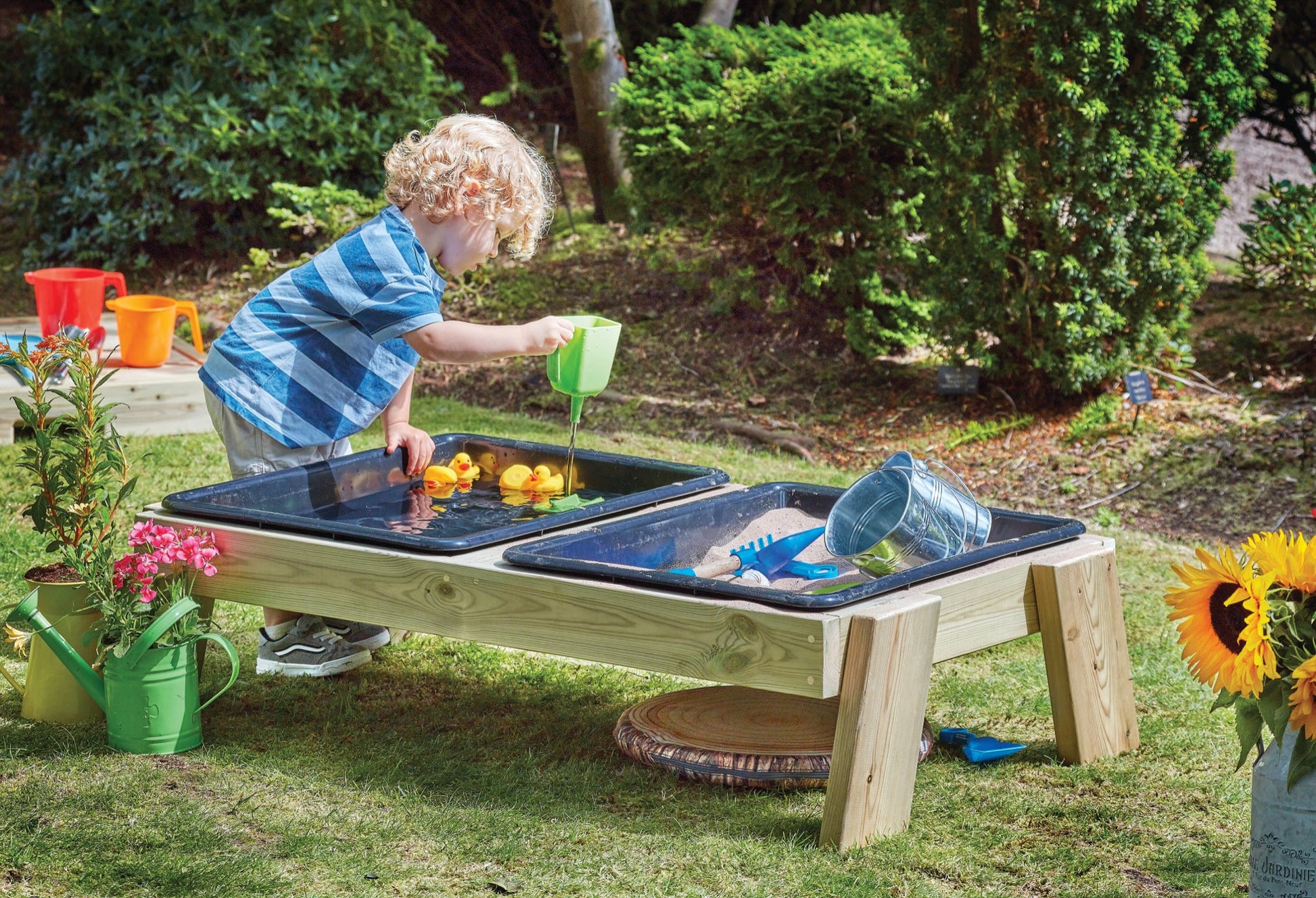 Millhouse - Millhouse - Baby dubbel zand - en waterstation met deksel - Playlaan