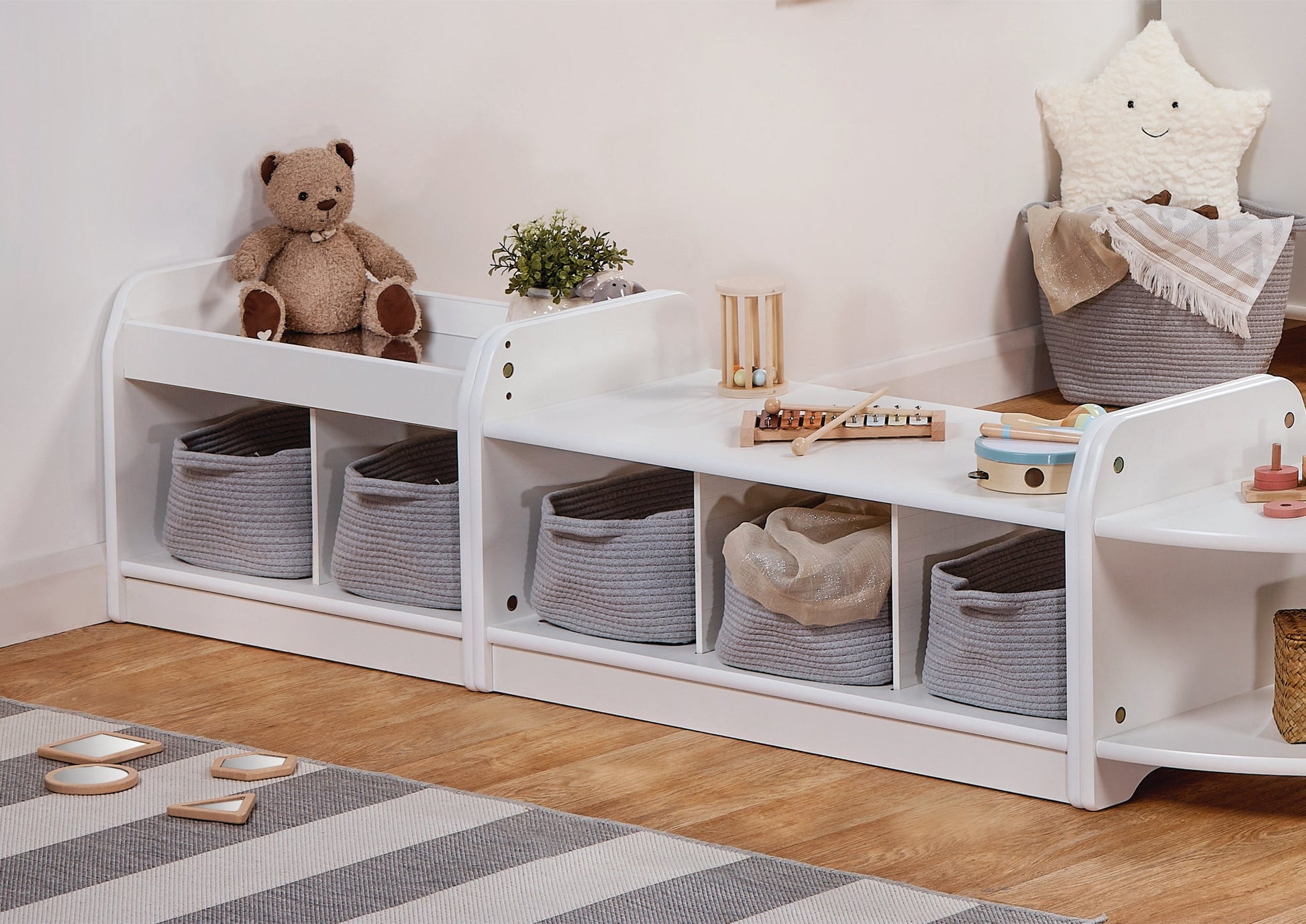 Millhouse - Millhouse - Bambino Room - Playlaan