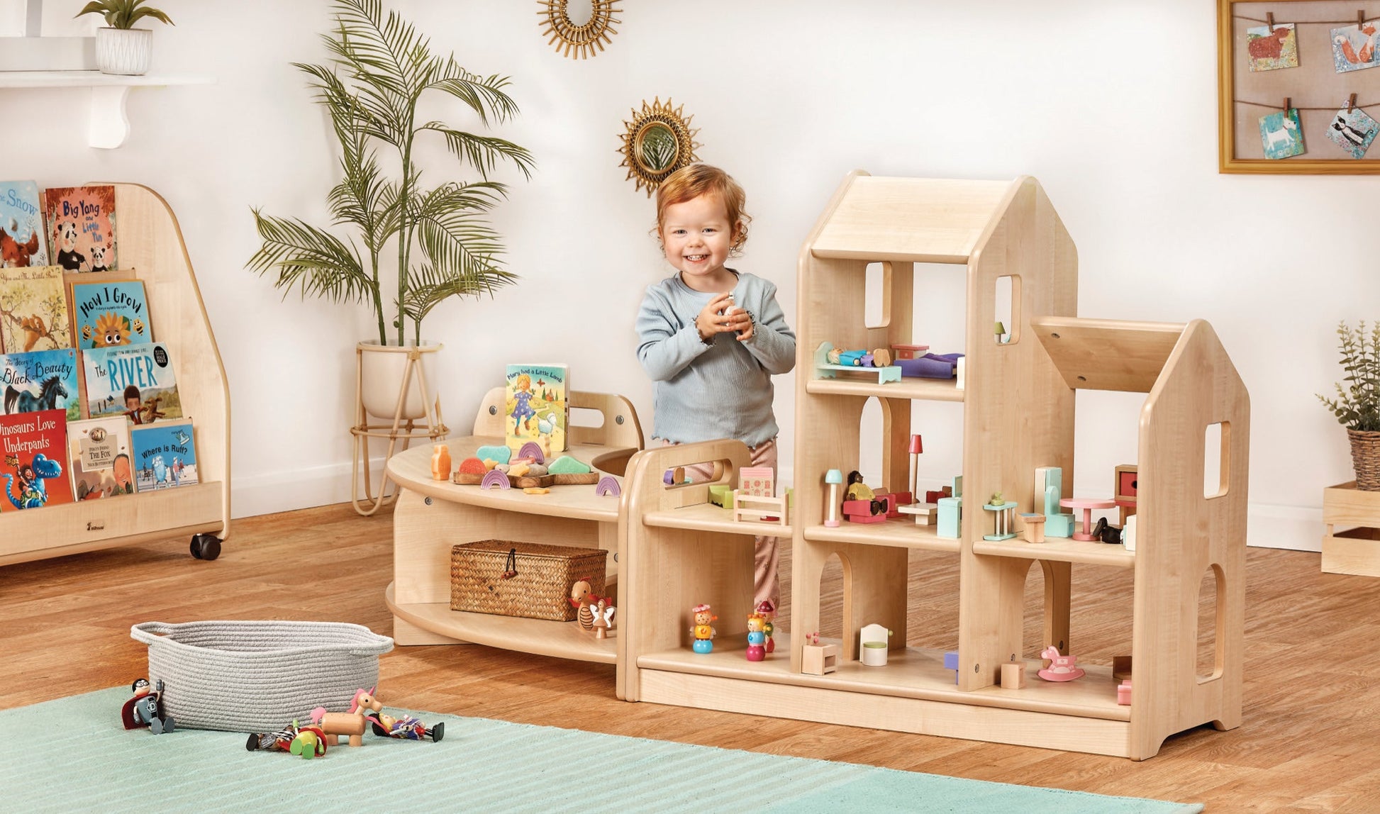 Millhouse - Millhouse - Houten antroposofisch poppenhuis - Playlaan