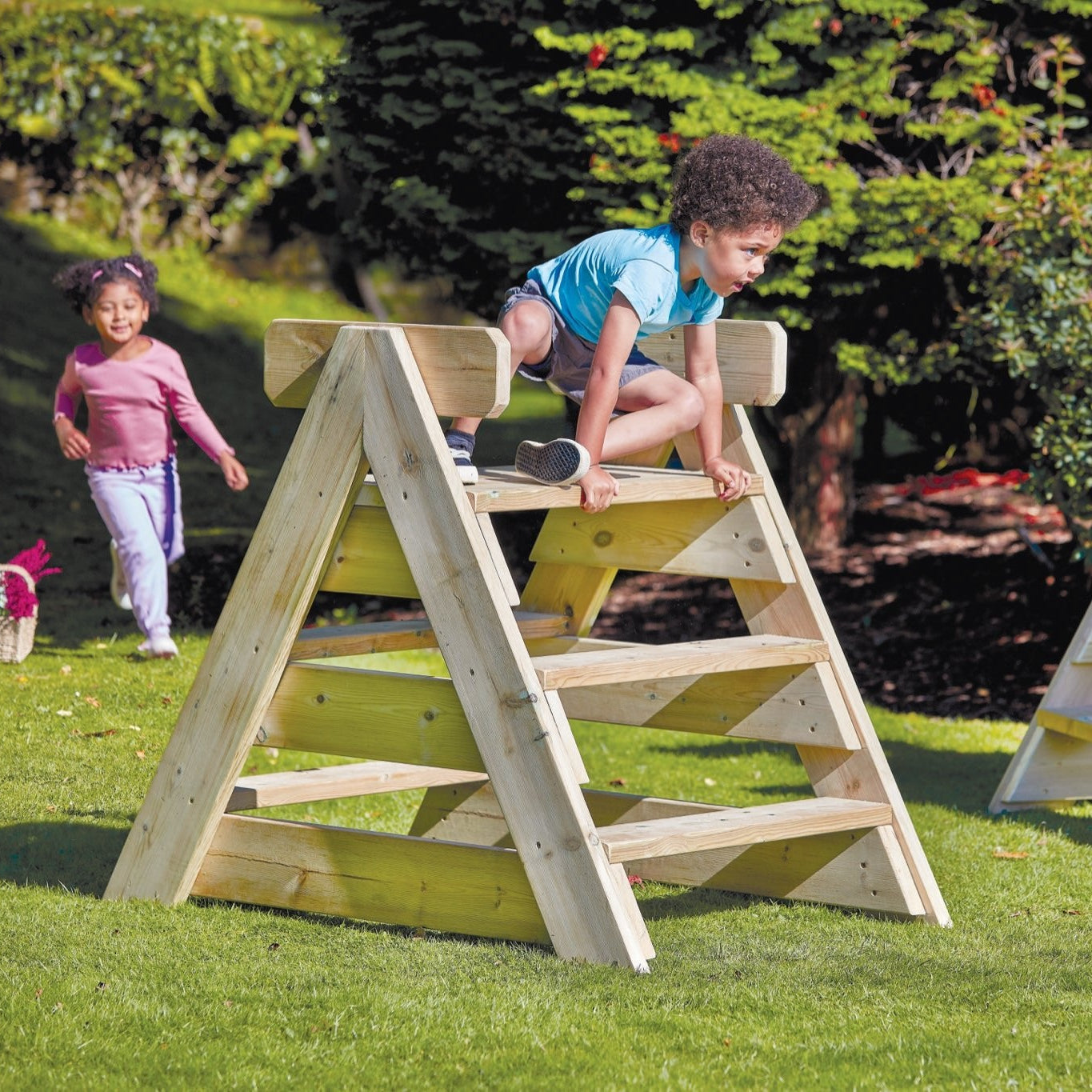 Millhouse - Millhouse - Montessori klimrek A - Frame - Playlaan