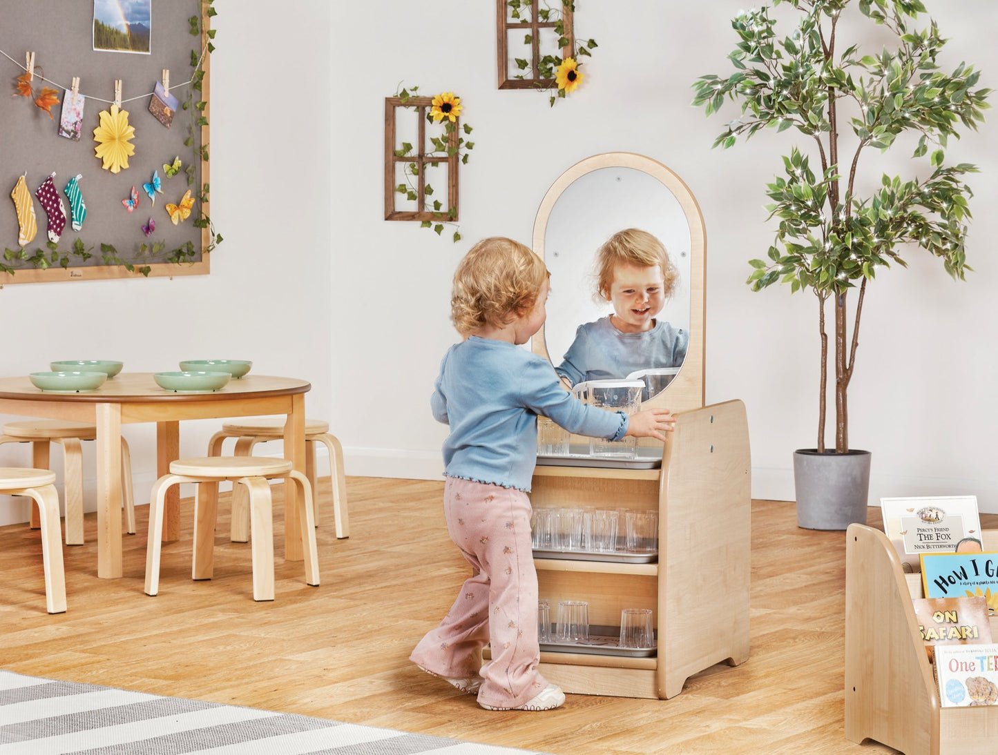 Millhouse - Millhouse - Montessori self - care station (dubbelzijdig) - Playlaan