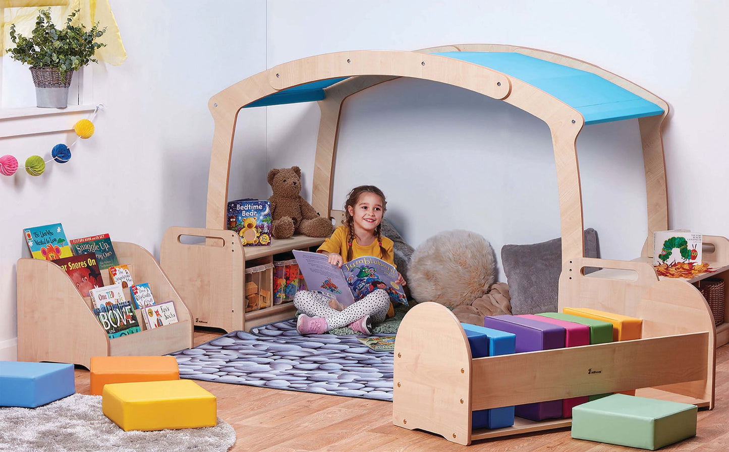 Millhouse - Millhouse - Rainbow Reading Mini Zone - Playlaan