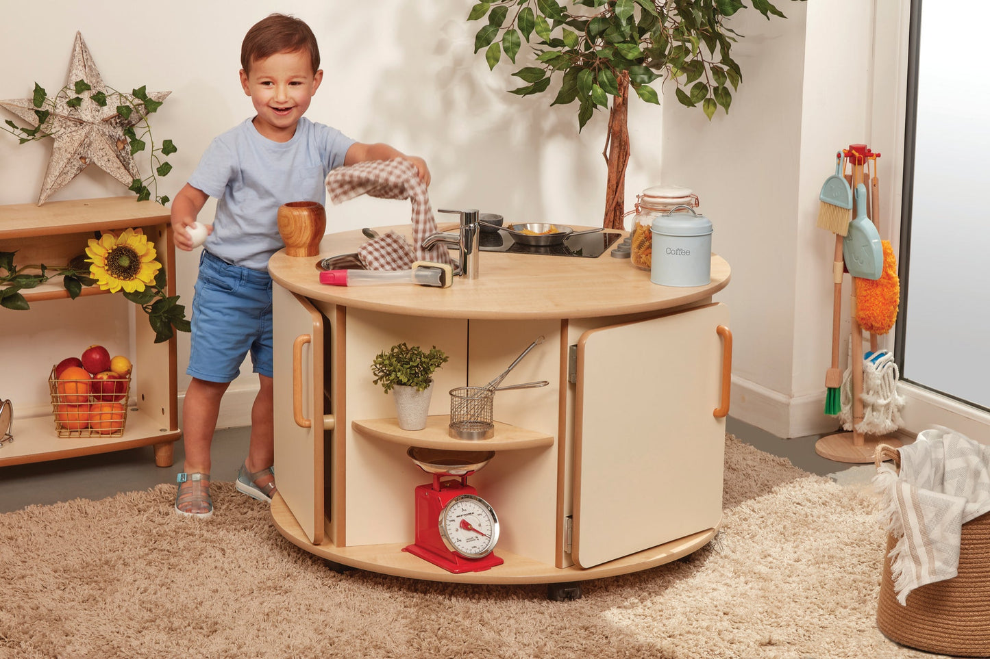 Millhouse - Millhouse - Ronde keukeneiland speelkeuken werkbladhoogte 56cm - Home From Home - Playlaan