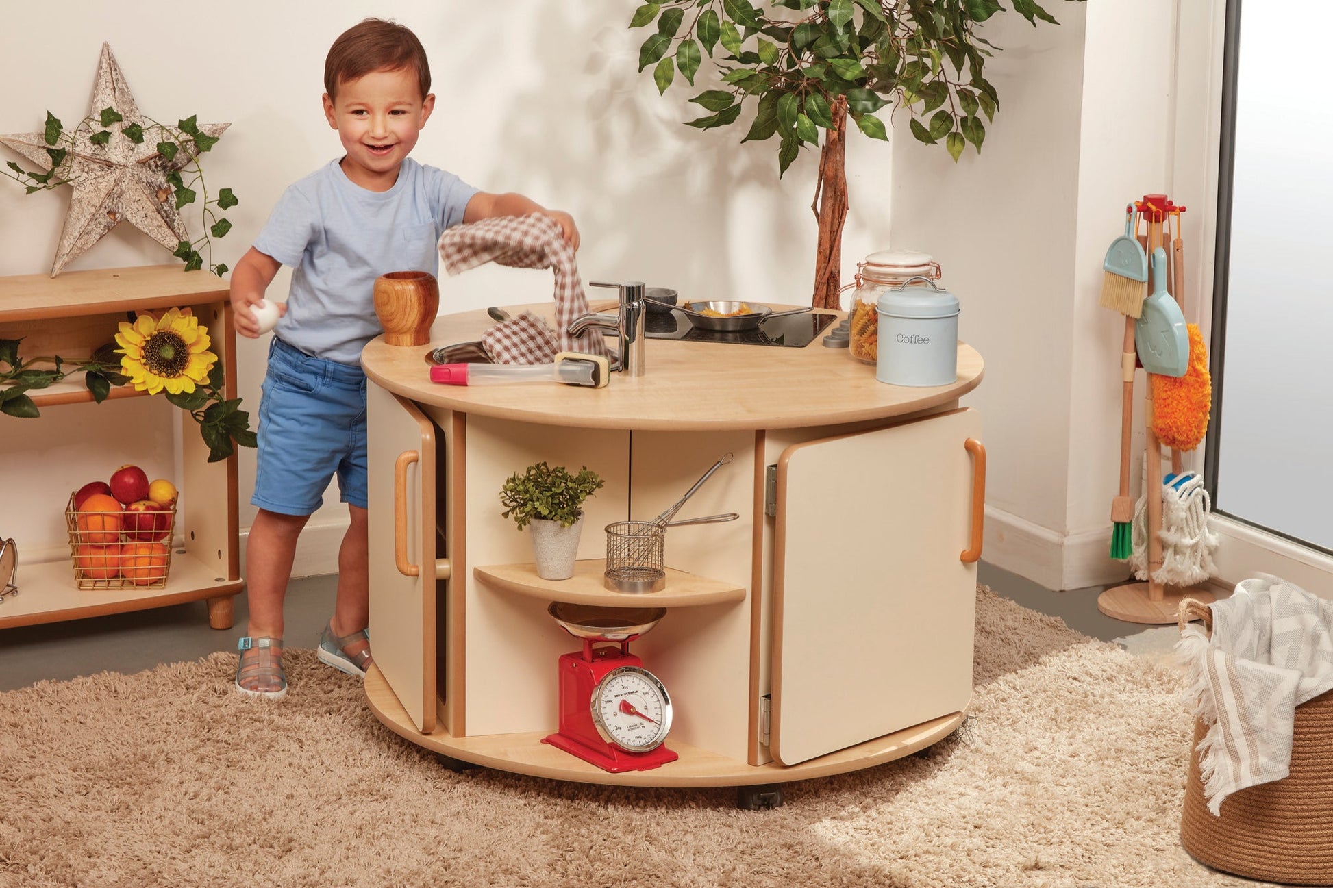 Millhouse - Millhouse - Ronde keukeneiland speelkeuken werkbladhoogte 56cm - Home From Home - Playlaan
