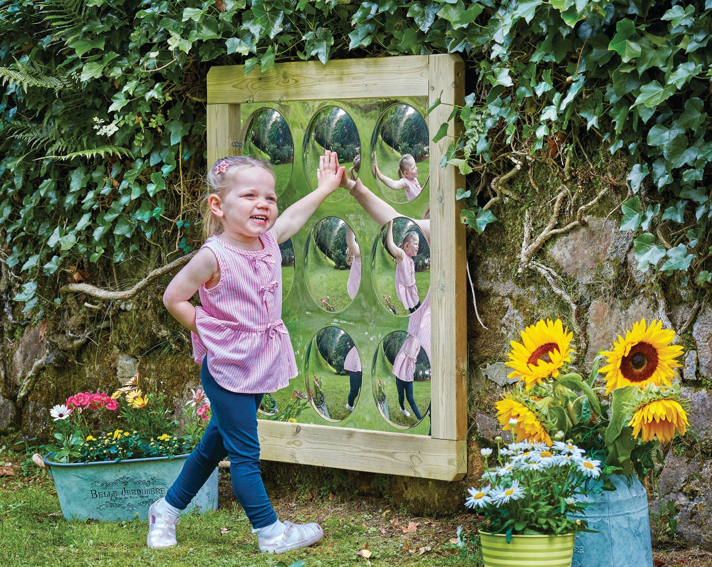 Millhouse - Millhouse - Sensorische wandspiegel met bubbeldesign voor buiten - Playlaan