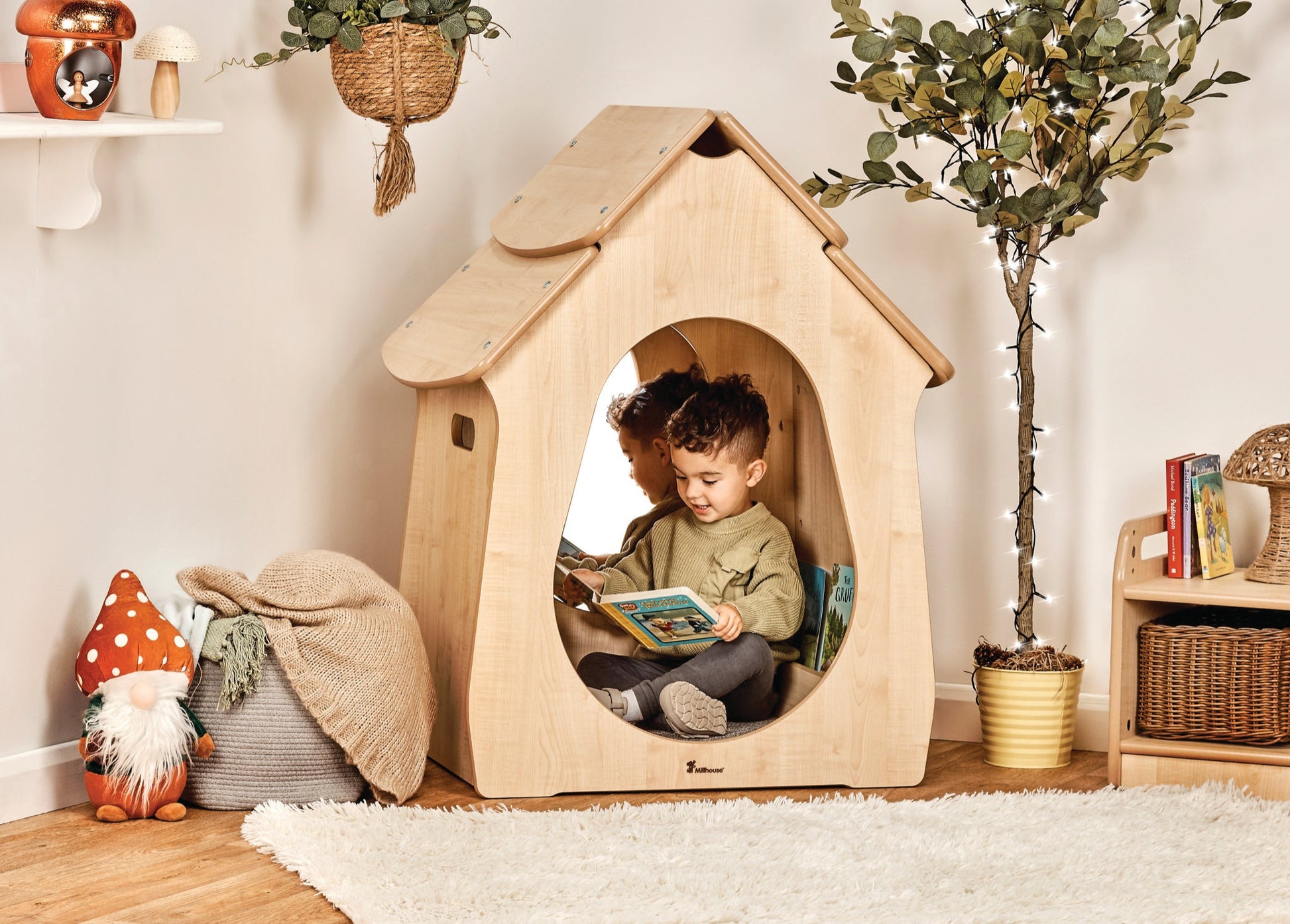 Millhouse - Millhouse - Sprookjesachtige schuilplek huisje met spiegel - Playlaan