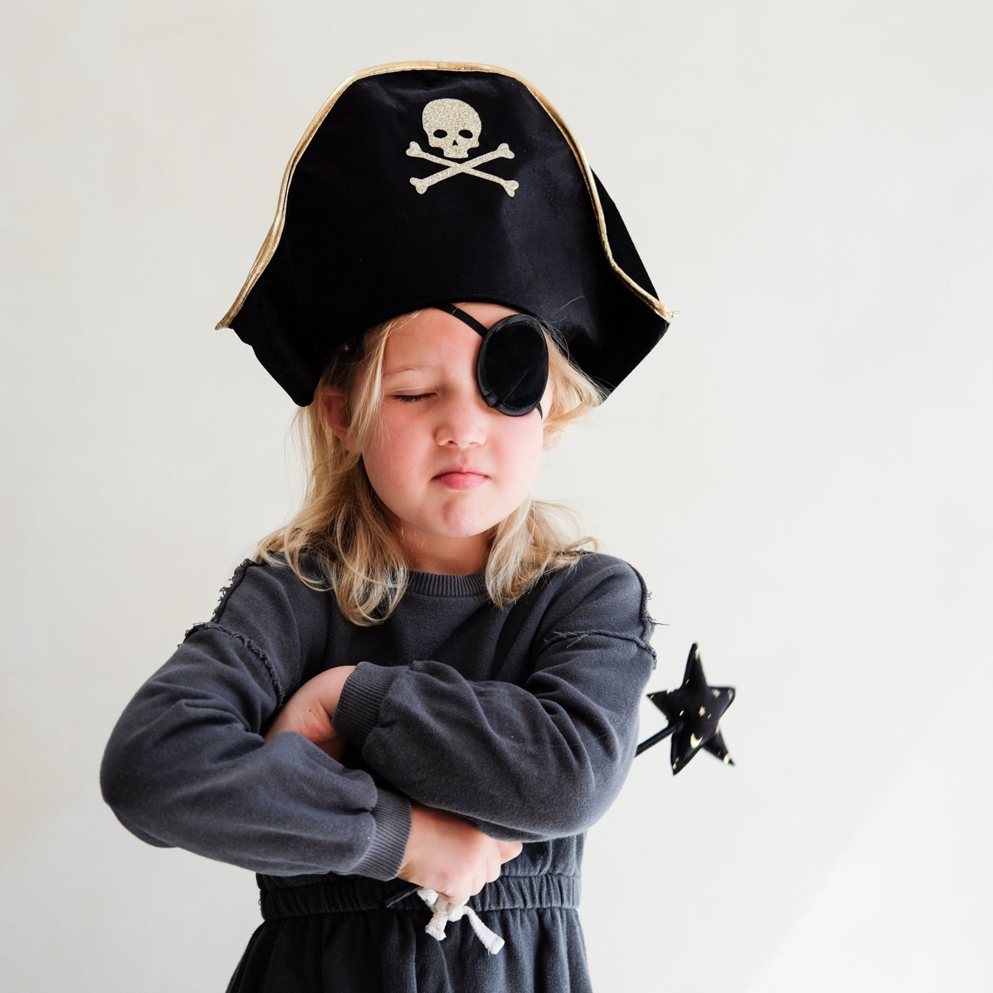 Mimi & Lula - Mimi & Lula - Pirate hat and patch dress up set - Playlaan