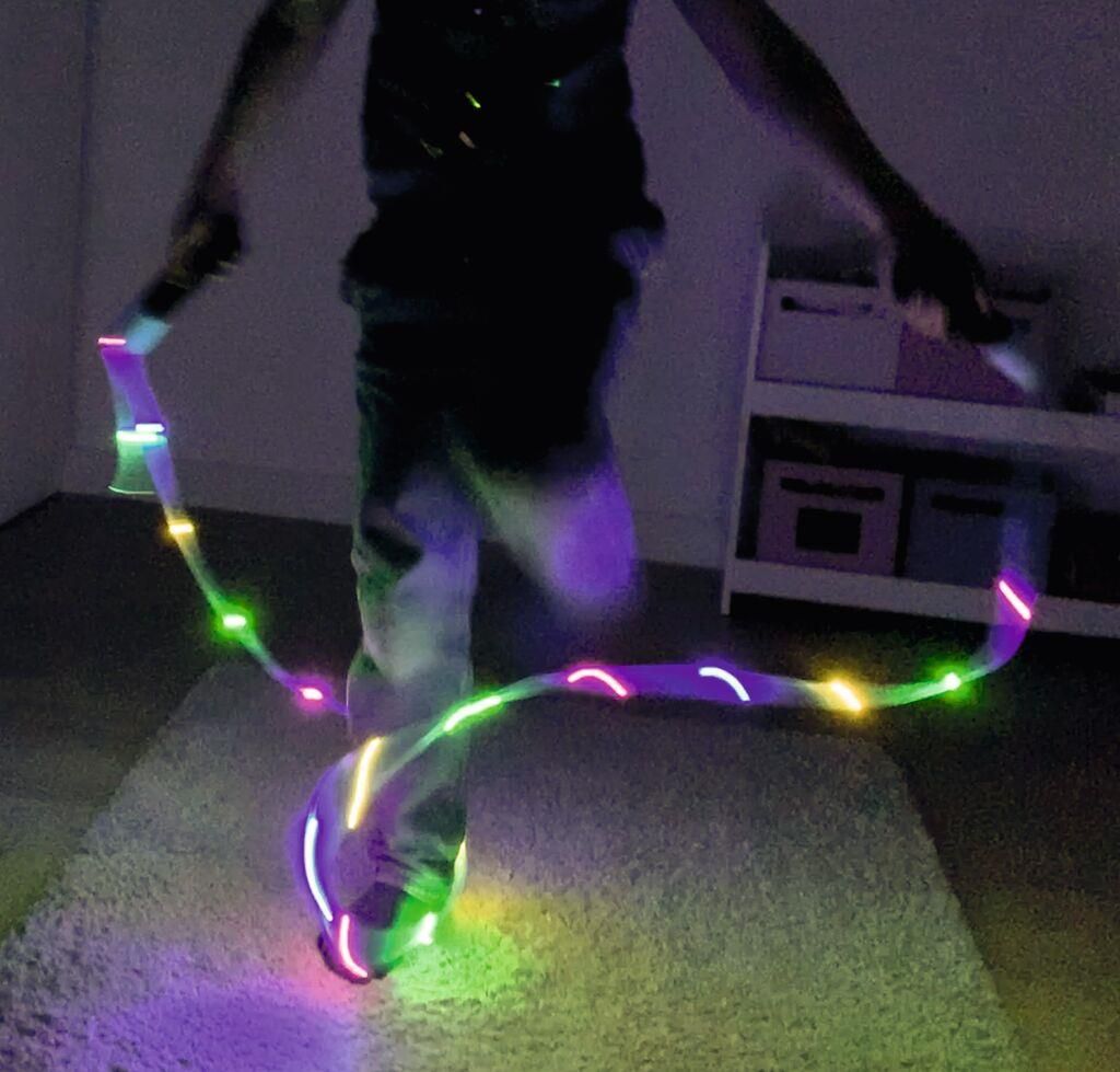 Moses verlag - Moses - Springtouw LED licht en teller - Playlaan