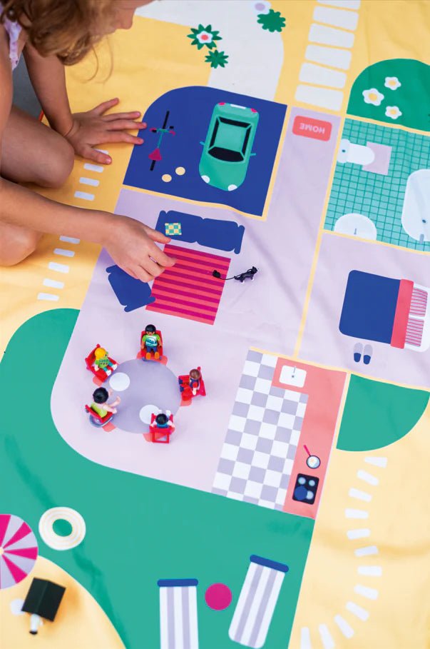 Quut - Quut - PlayTowel L (180 x 100cm) - Doll house - Playlaan