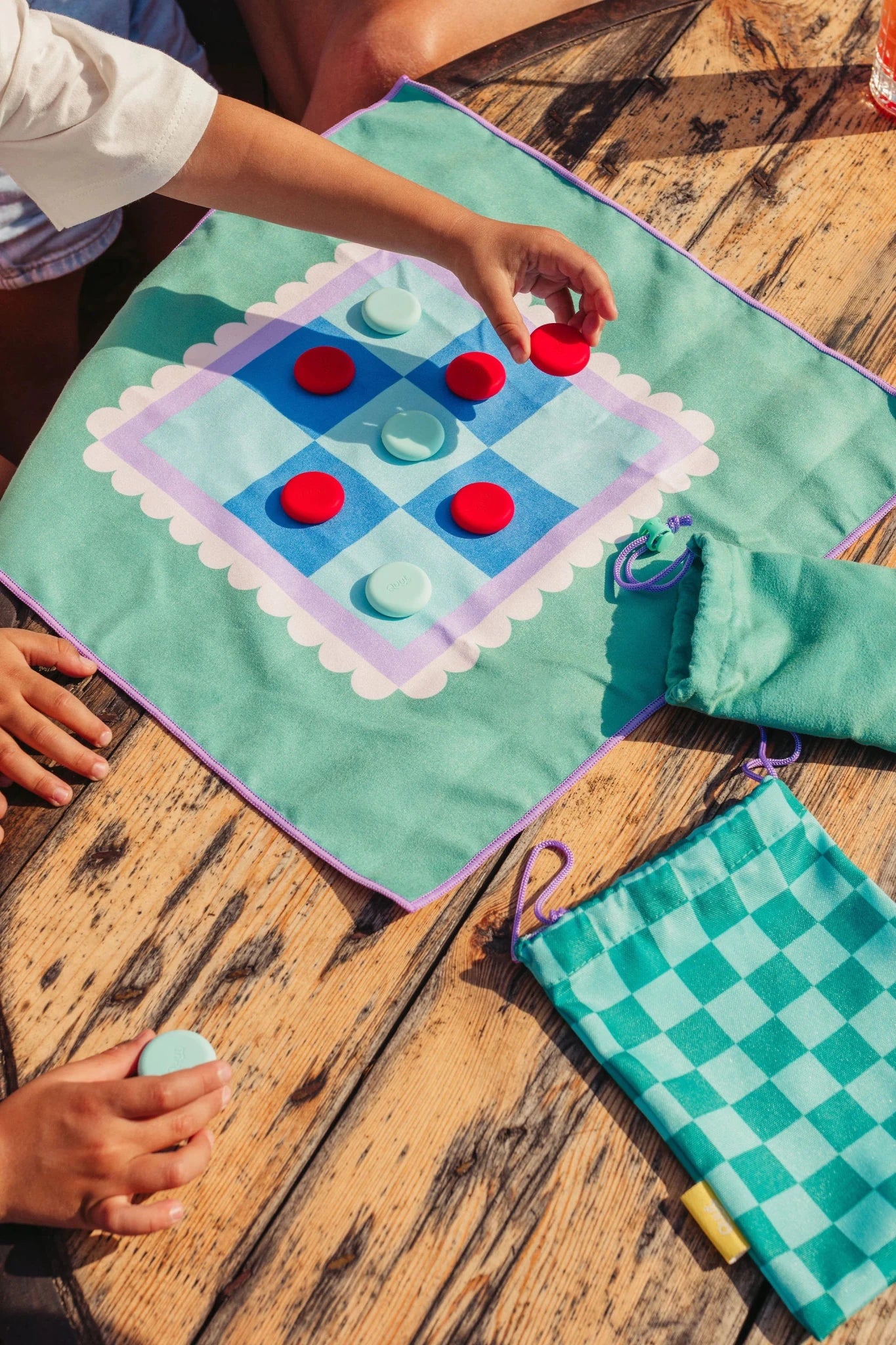 Quut - Quut - Travel Game Horse game - Tic Tac Toe - Playlaan