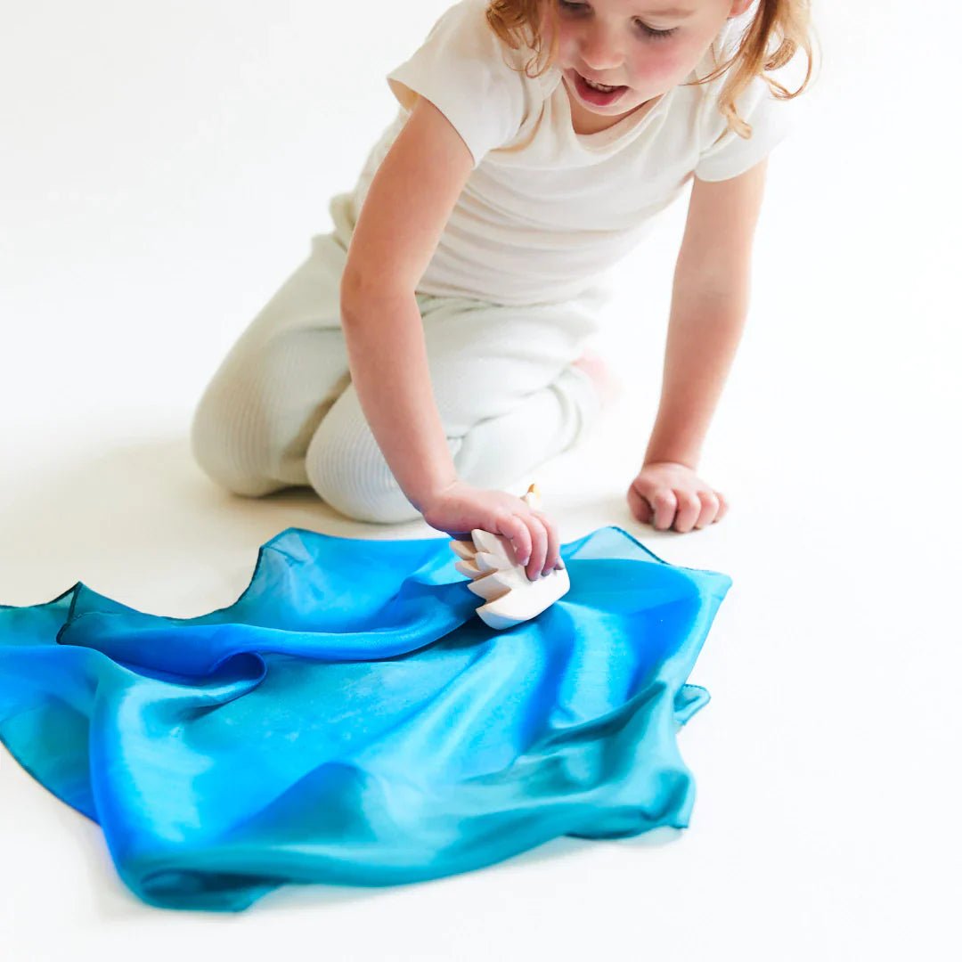 Sarah's Silks - Sarah's Silks - Mini Earth Playsilks Set van 4 - Playlaan
