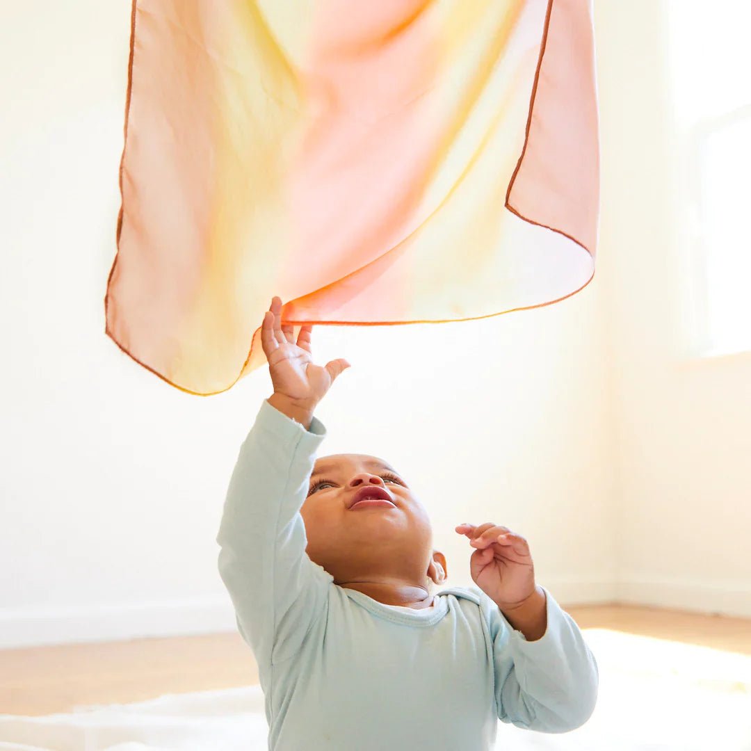 Sarah's Silks - Sarah's Silks - Mini Earth Playsilks Set van 4 - Playlaan