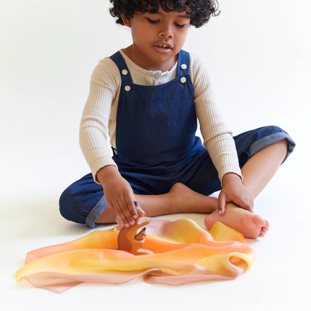 Sarah's Silks - Sarah's Silks - Mini Earth Playsilks Set van 4 - Playlaan