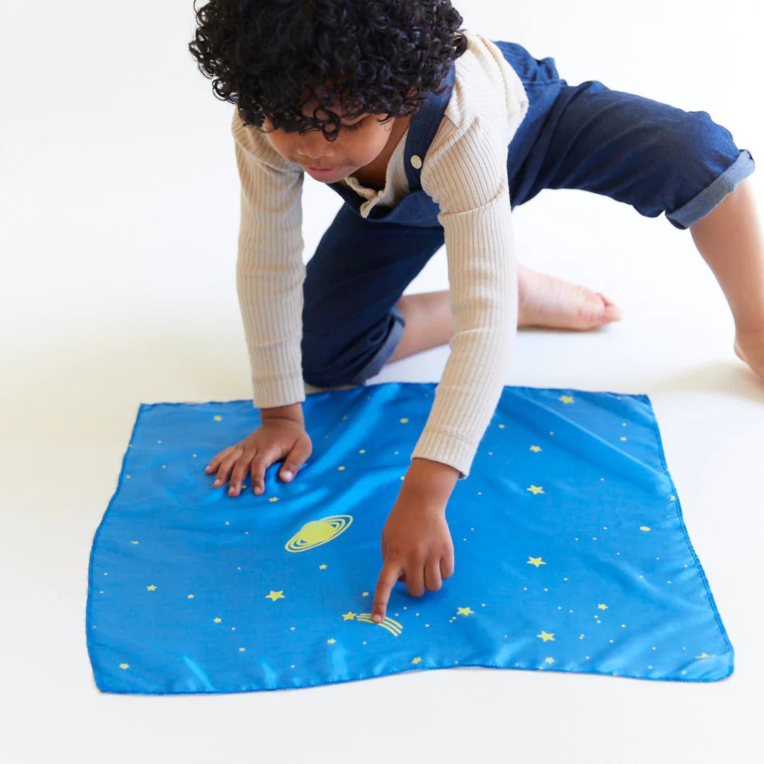 Sarah's Silks - Sarah's Silks - Mini Enchanted Playsilk Set van 5 - Playlaan