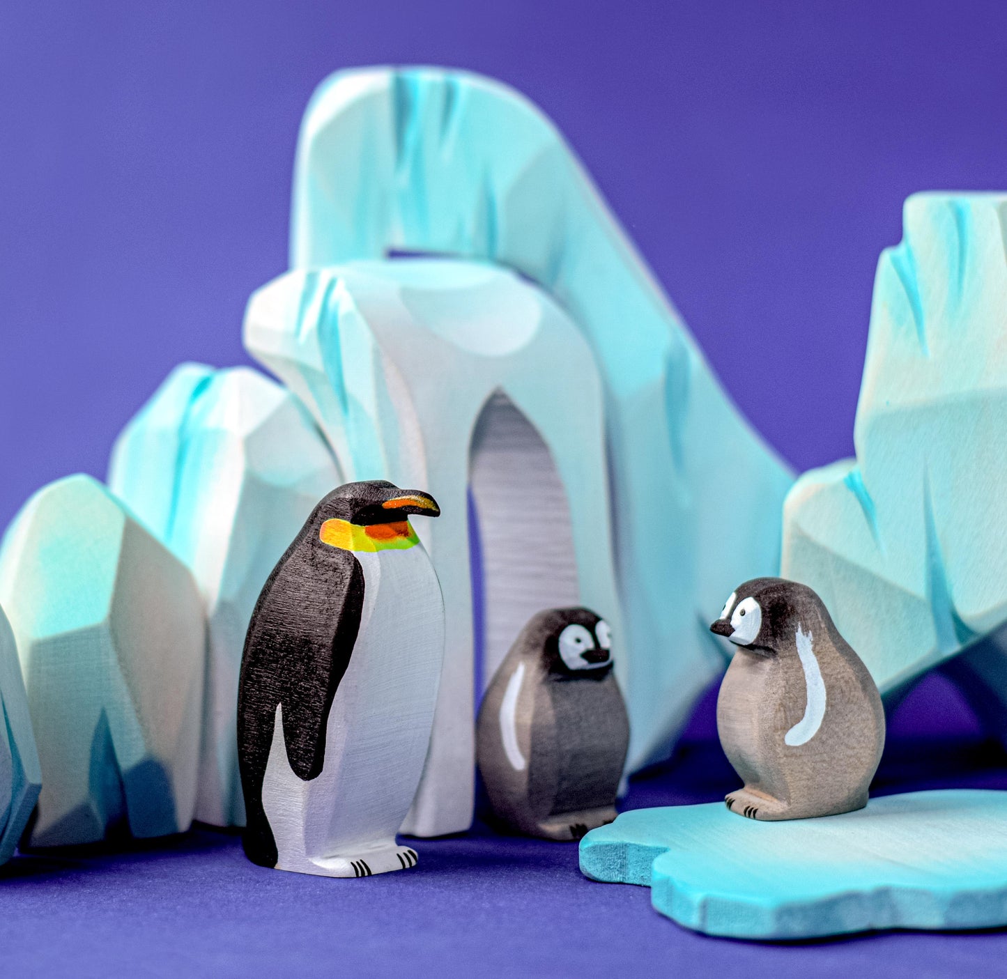 Bumbu Toys - Waggelen van pinguïnkuikens pinguïn en ijzige kliffen SET - Playlaan