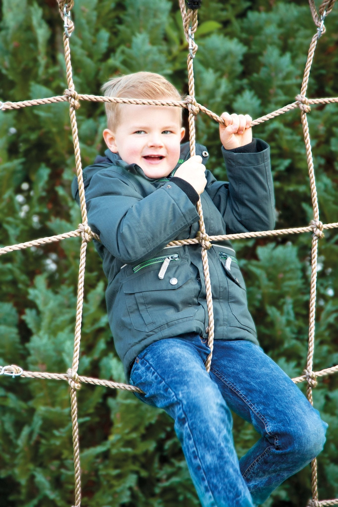 Small Foot - Small Foot - Klimnet met 8 duurzame bevestigingshaken - Playlaan