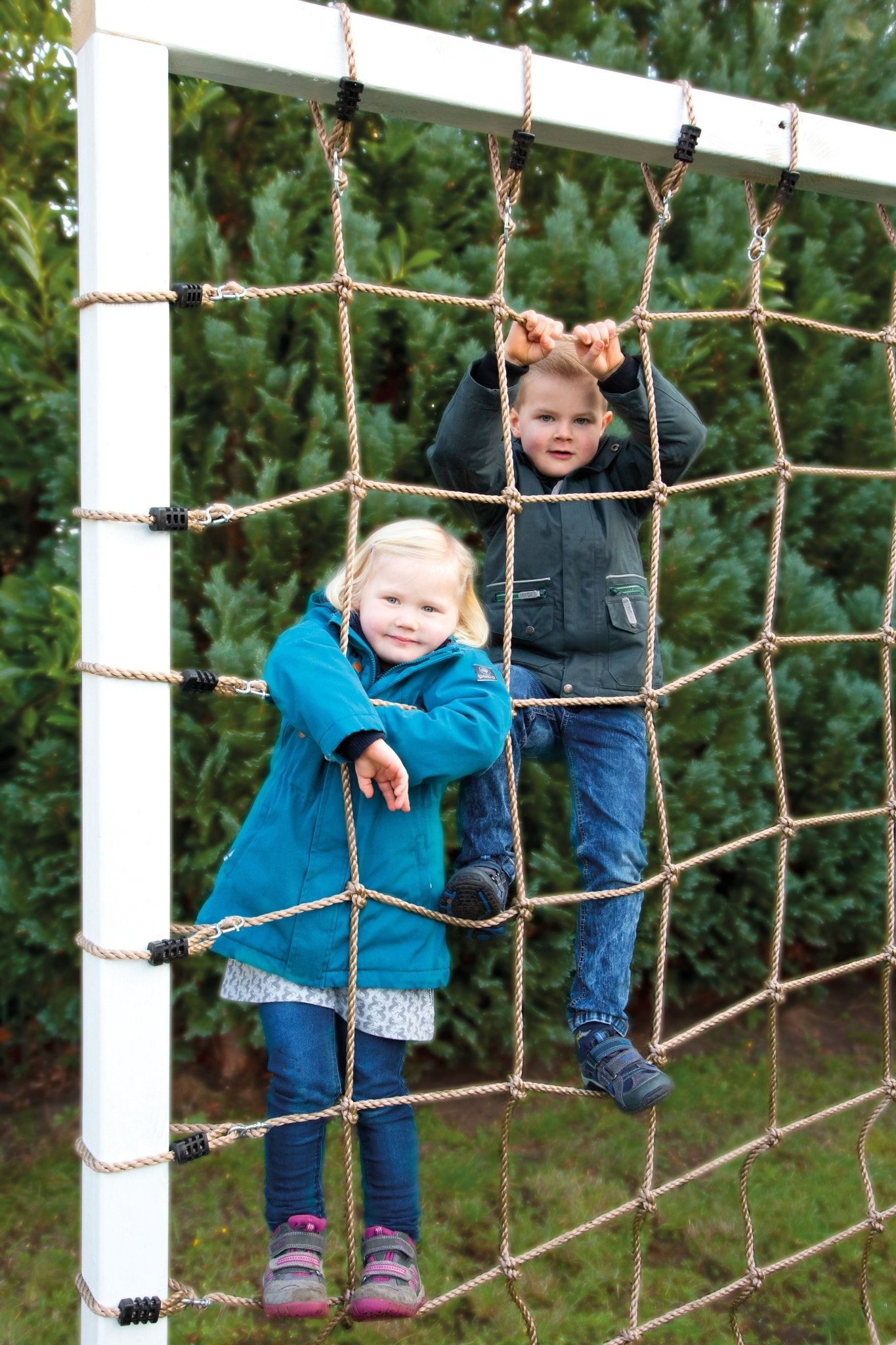 Small Foot - Small Foot - Klimnet met 8 duurzame bevestigingshaken - Playlaan