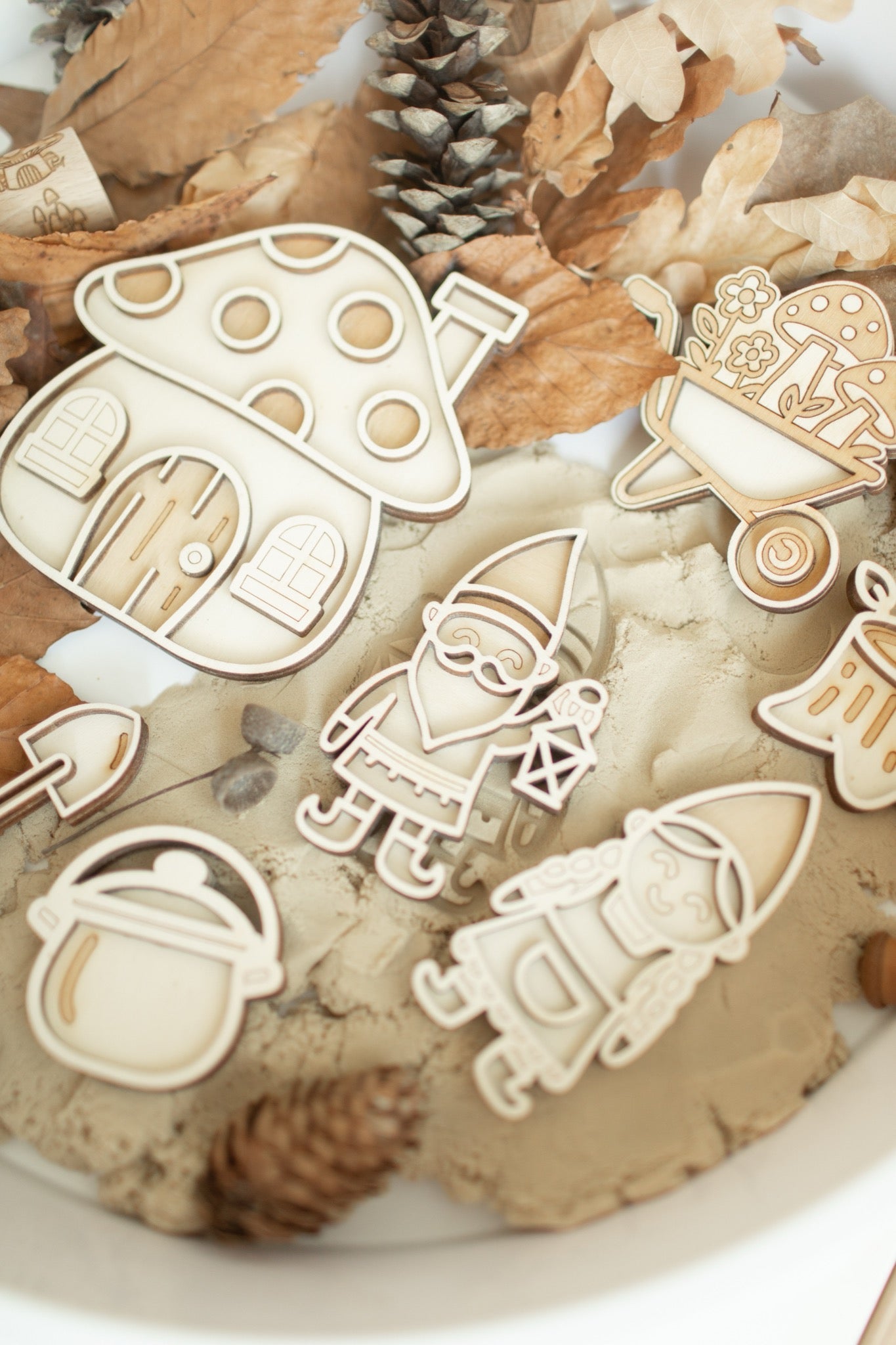 Studio de Rijk - Studio de Rijk - Vulvormen speeltray set - Kabouterdorpje - Playlaan