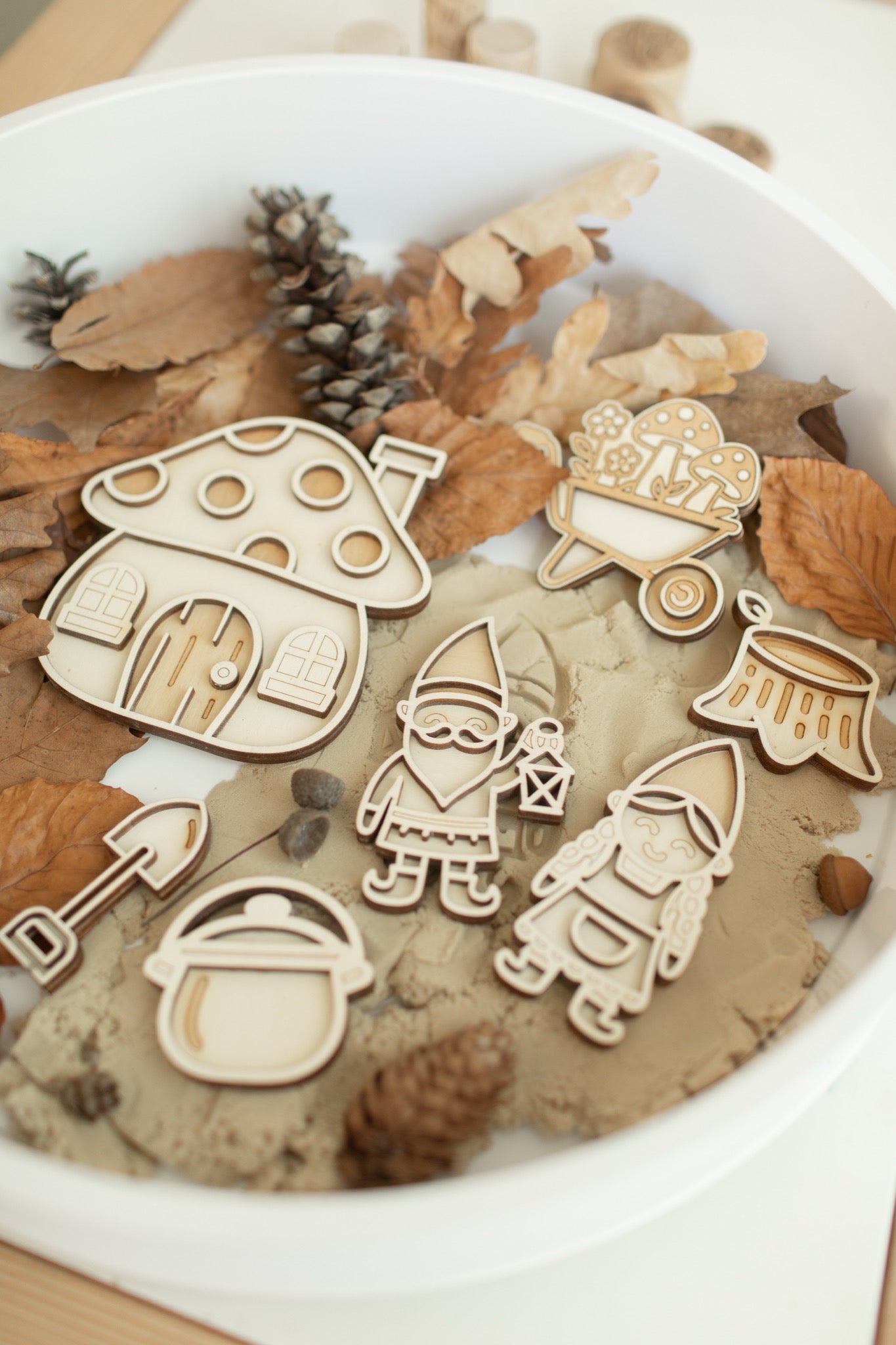 Studio de Rijk - Studio de Rijk - Vulvormen speeltray set - Kabouterdorpje - Playlaan