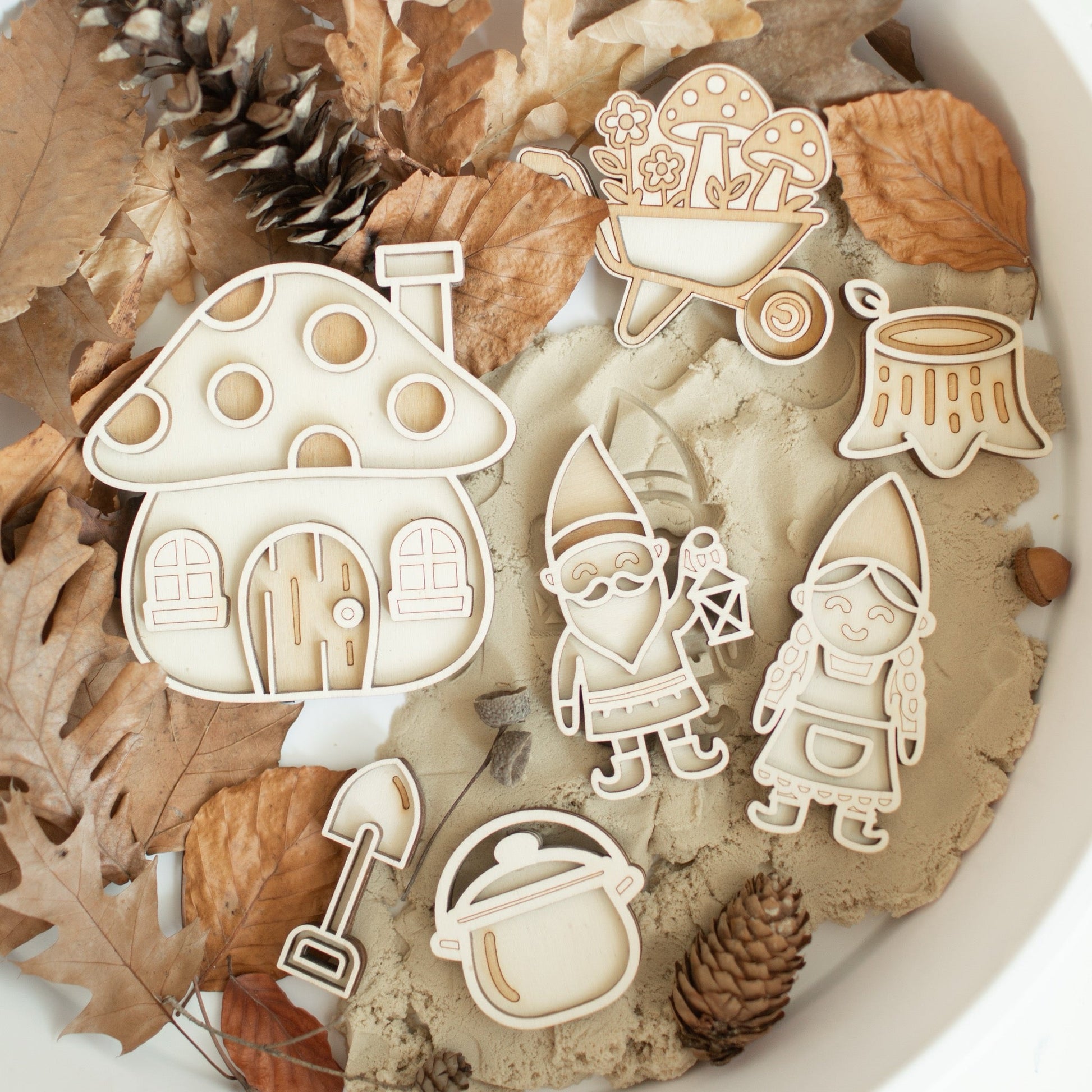 Studio de Rijk - Studio de Rijk - Vulvormen speeltray set - Kabouterdorpje - Playlaan