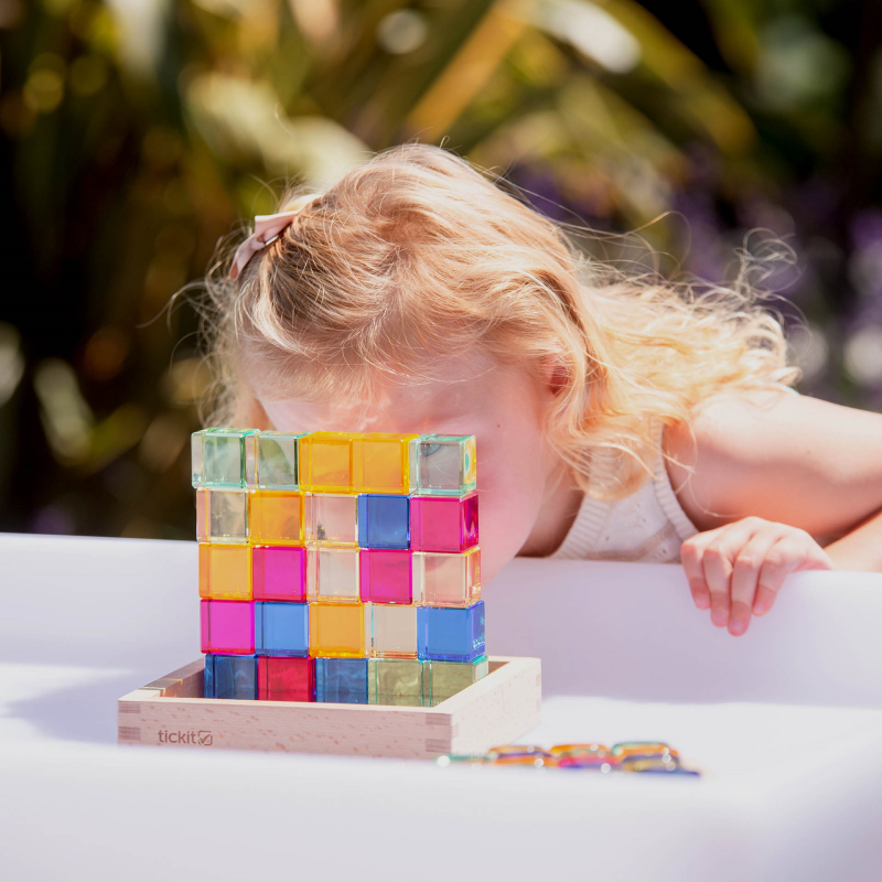 Tickit - Tickit - Edelsteen - kubussen in spiegeltray (25 stuks) - Playlaan