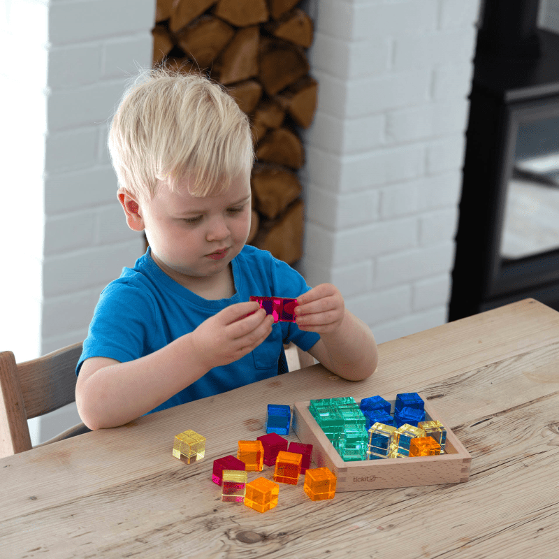 Tickit - Tickit - Edelsteen - kubussen in spiegeltray (25 stuks) - Playlaan