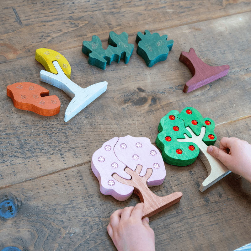 Tickit - Tickit - Houten Bomen puzzel met Edelstenen - Vier seizoenen - Playlaan