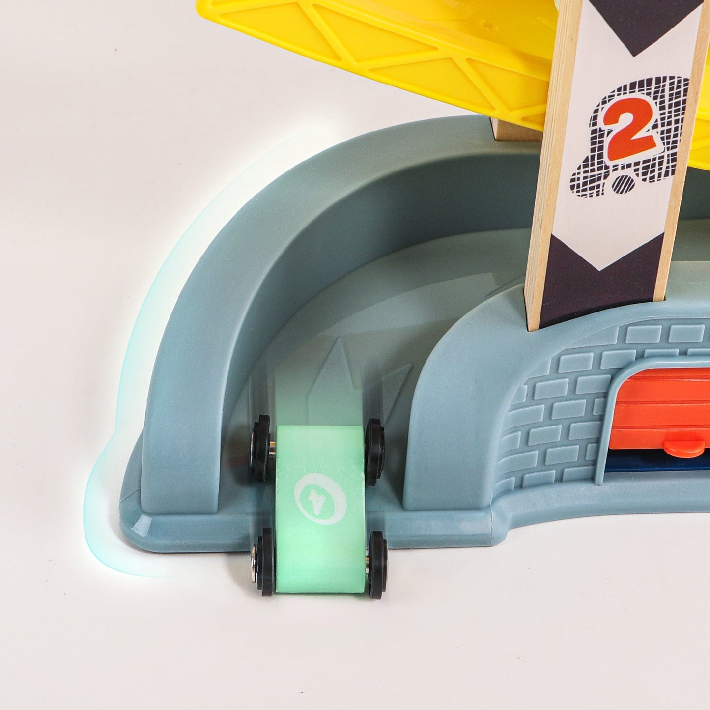 Topbright - Topbright - Care Race Track - Playlaan