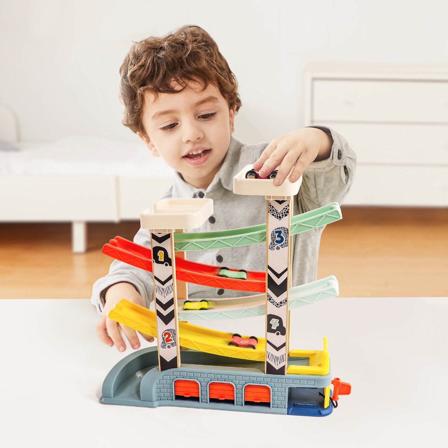 Topbright - Topbright - Care Race Track - Playlaan