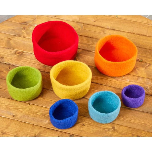Tuff Tray - Vilten regenboog stapel - en sorteerkommen 7st - Playlaan