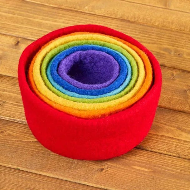 Tuff Tray - Vilten regenboog stapel - en sorteerkommen 7st - Playlaan
