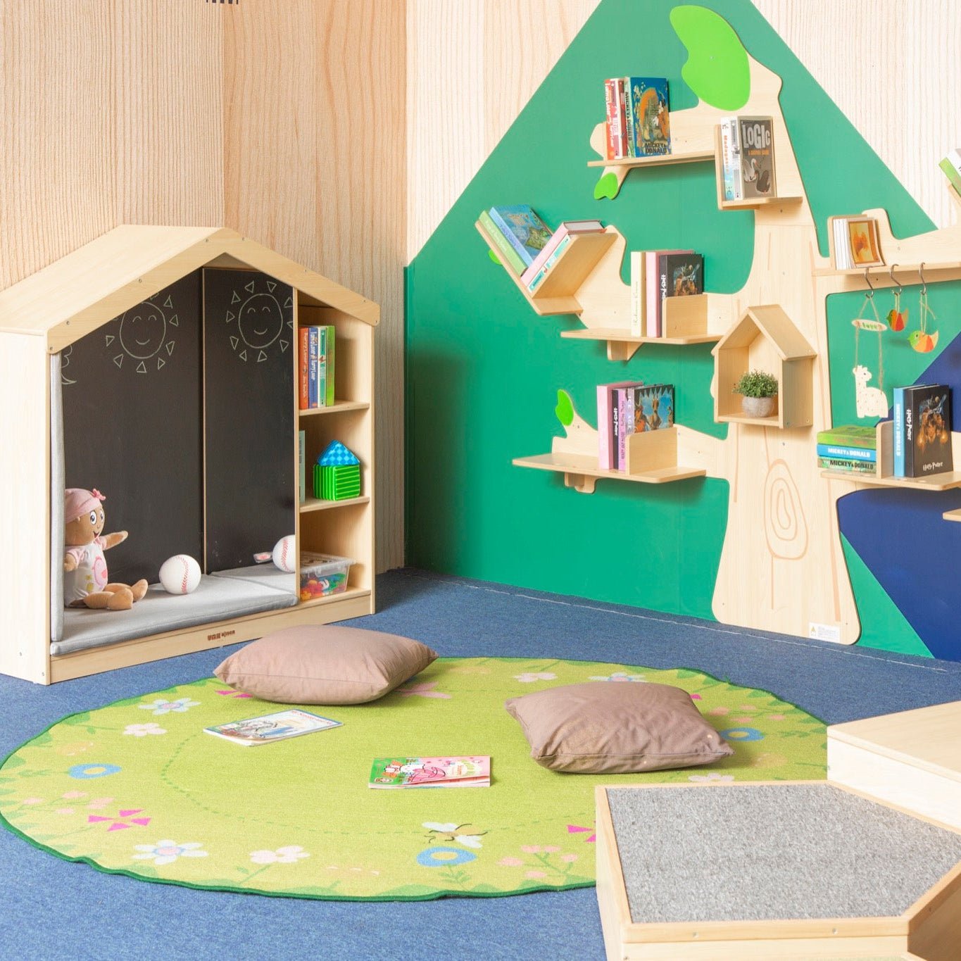 Wisdom - Boekenkast Boom - Playlaan