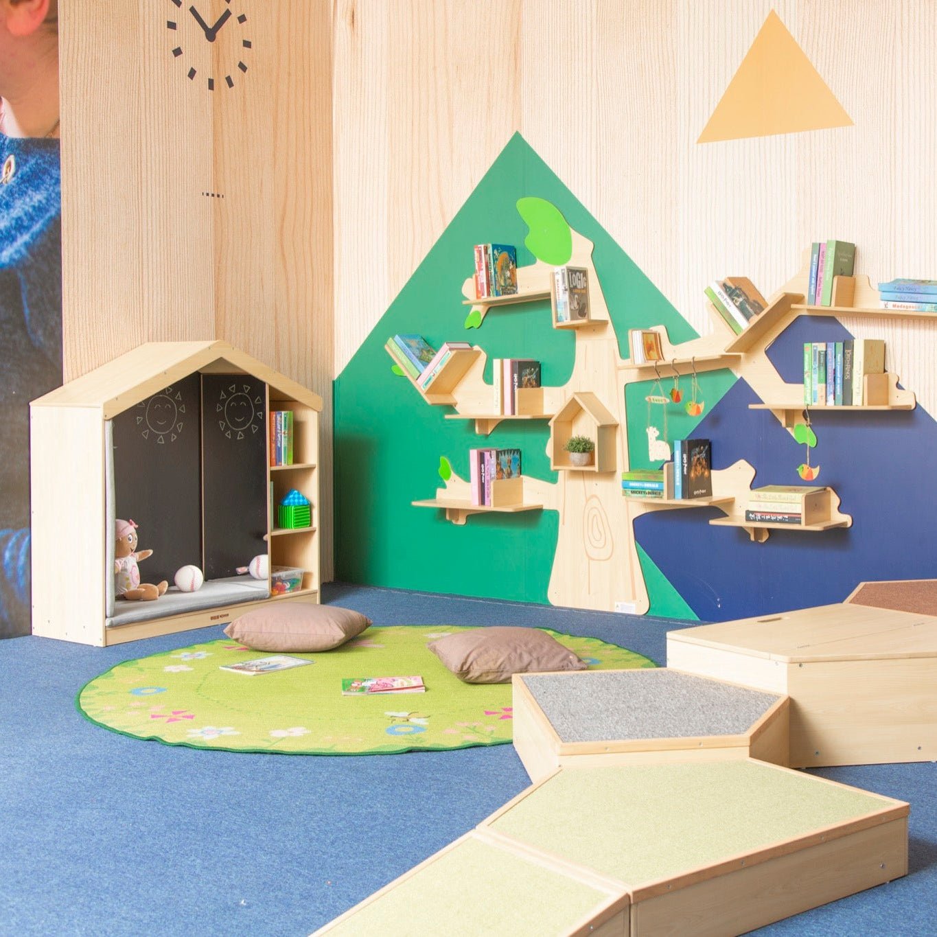 Wisdom - Boekenkast Boom - Playlaan