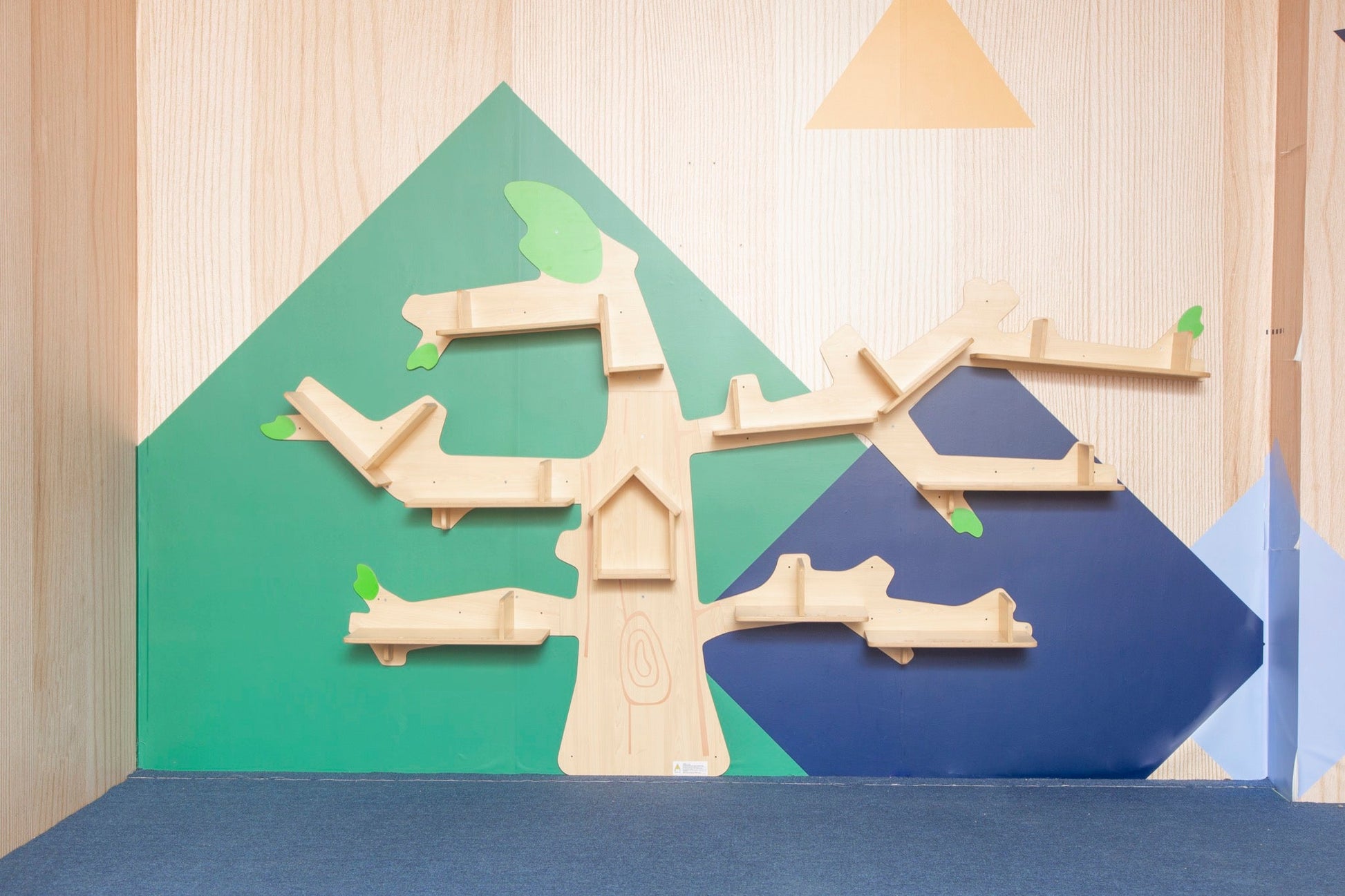 Wisdom - Boekenkast Boom - Playlaan