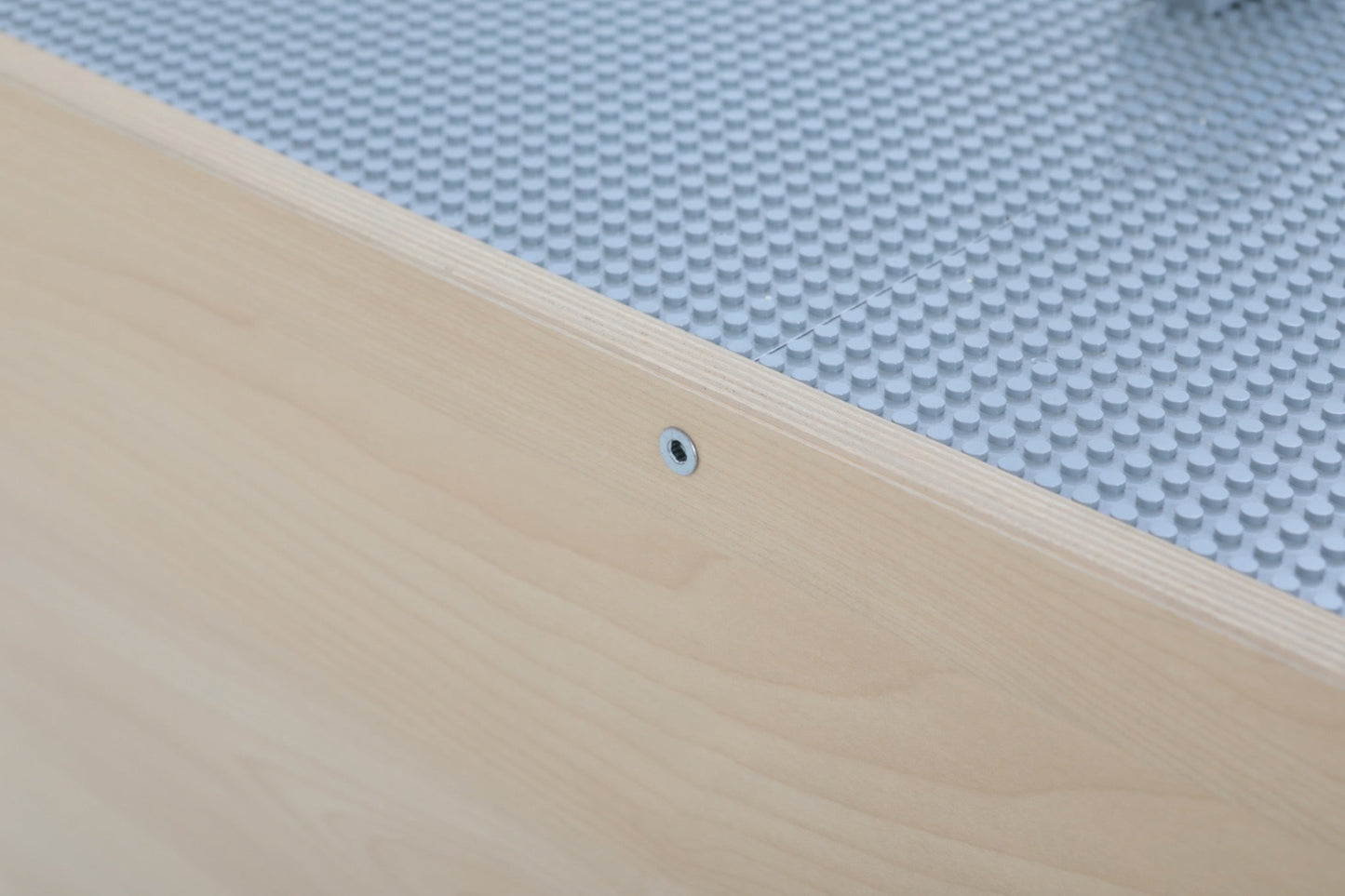 Wisdom - Bouwblokkentafel op wieltjes met opbergruimte - Playlaan