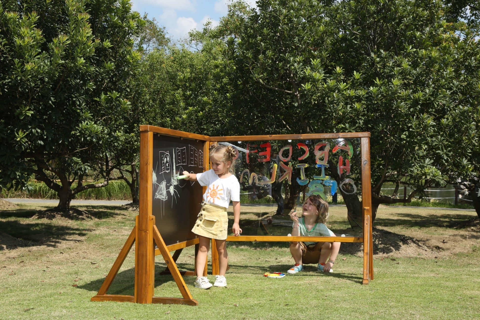 Wisdom - Buiten ezel met transparant paneel - Playlaan