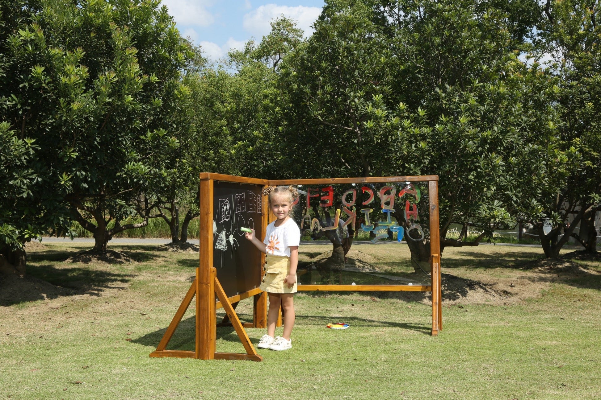 Wisdom - Buiten ezel met transparant paneel - Playlaan